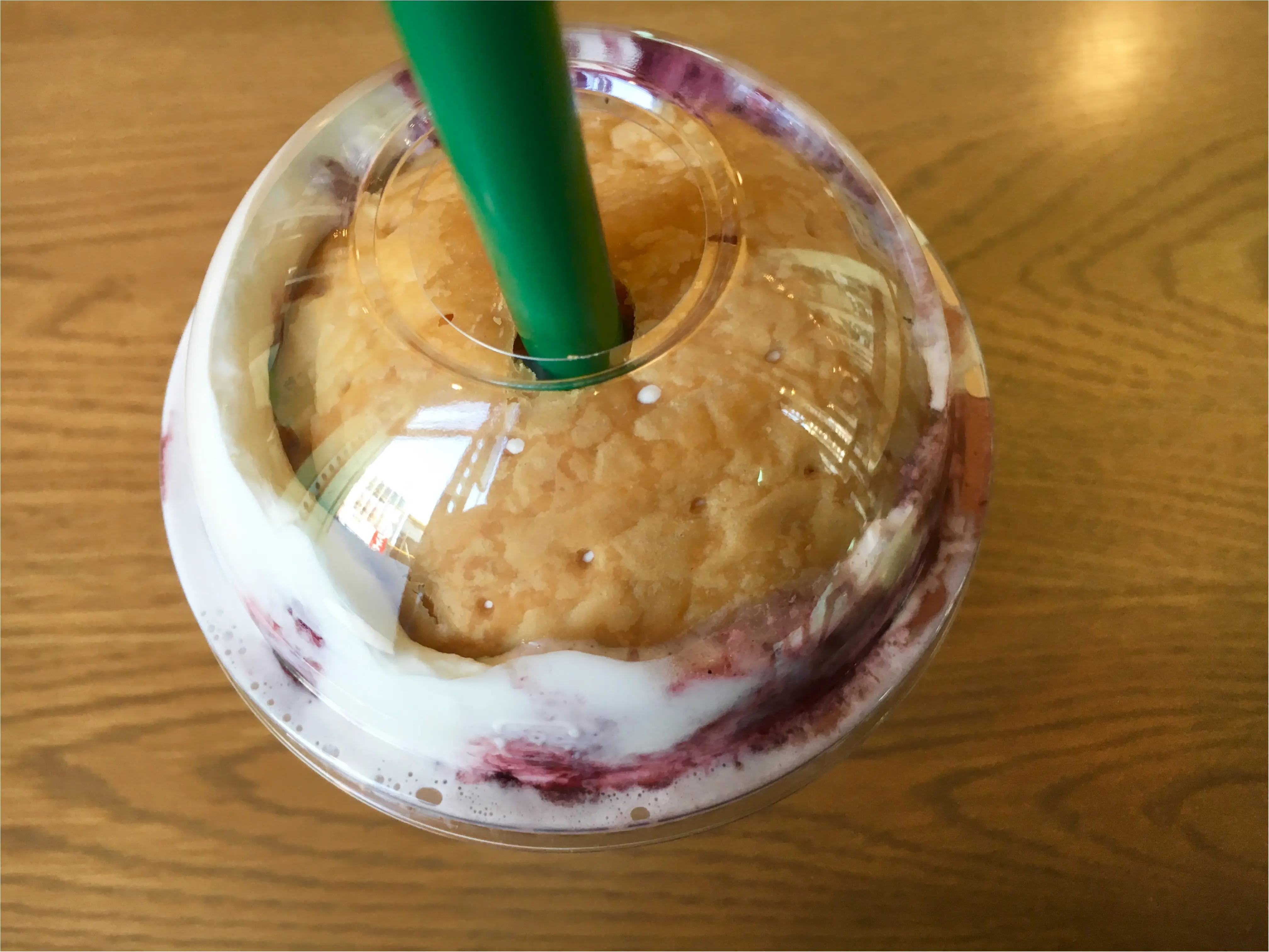 まるでパフェ❤️【スタバ】に史上初の《フォトジェニックすぎるフラペチーノ》が登場!_6