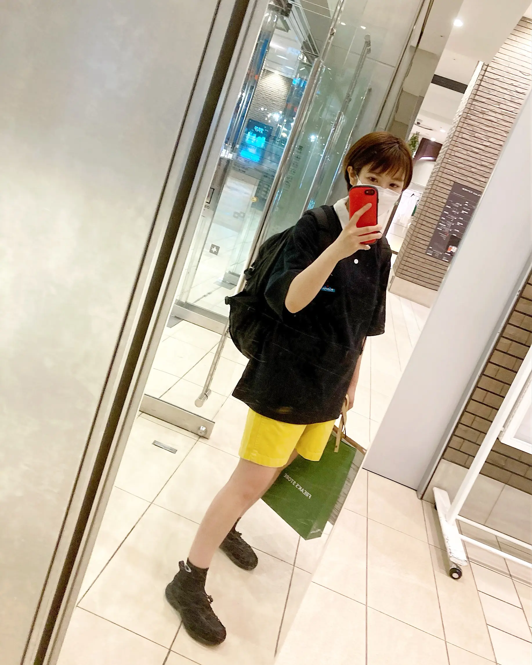 イエローショーツを差し色にして_1