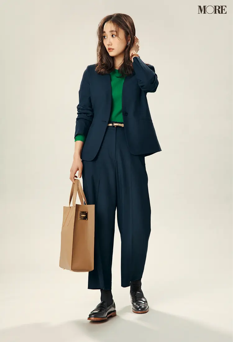 『プラステ』で“本当に使えるお仕事服5着”をMOREが厳選! 月曜から金曜まで鮮度高めコーデ PhotoGallery_1_10