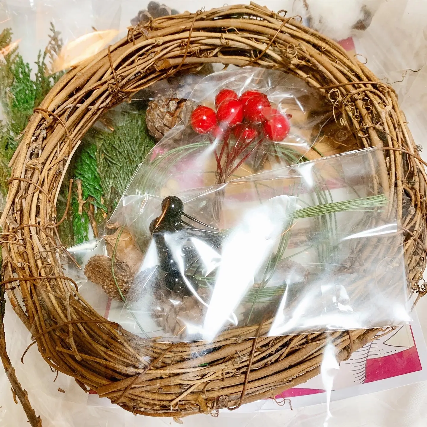 初めてのクリスマスリース作り!?クリスマスリースキットで不器用さんが頑張ってみた【stay homeにもオススメ】_3