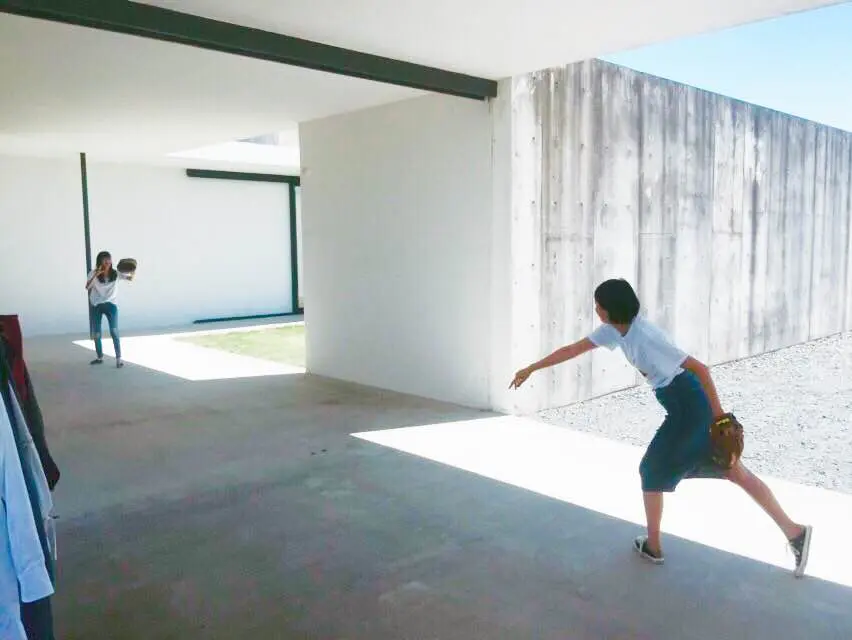 【オフショット】佐藤ありさ&岸本セシルは甲子園を応援します!! _1