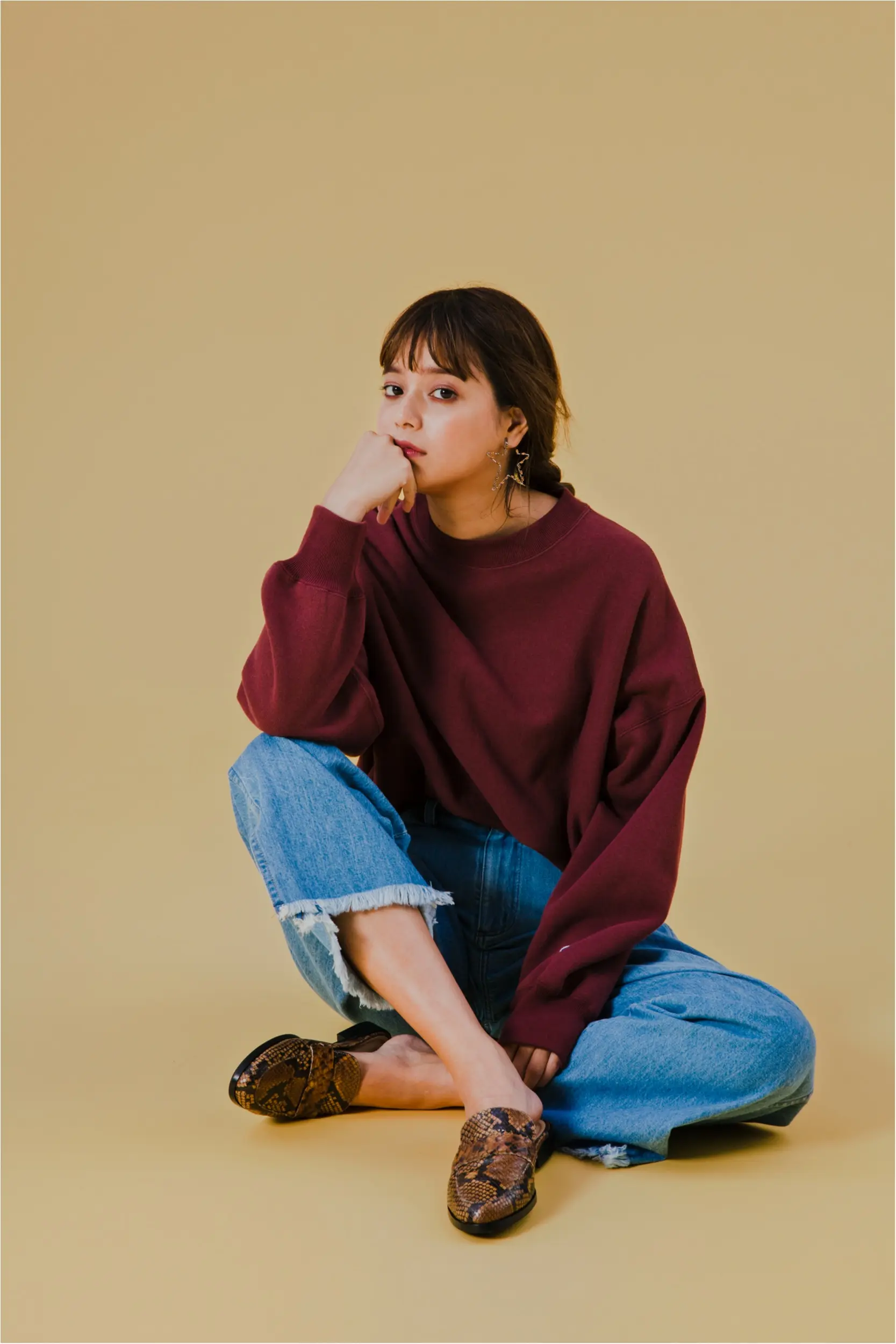 【ディレクターは野尻美穂さん!】こなれ見えも、スタイルアップも叶う!岸本セシルが着こなす『ナノ・ユニバース』×『チャンピオン』&『ラングラー』スペシャルコラボ_2