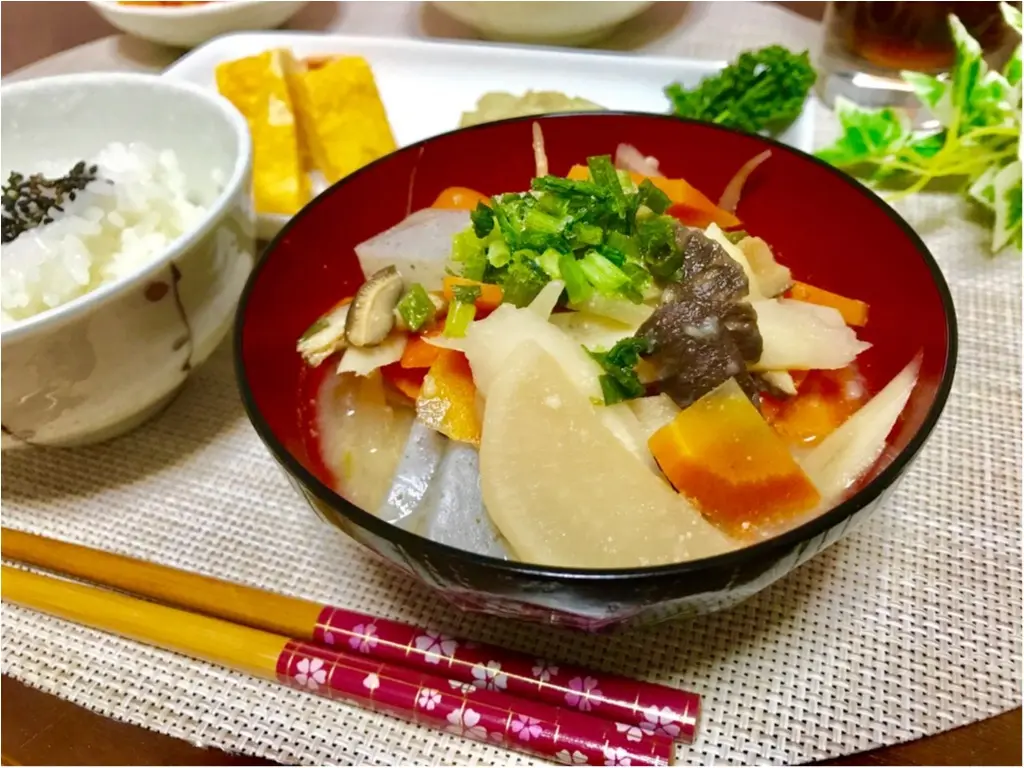 【おうちごはん】身体の芯からあったまる❤︎しょうがたっぷり!栄養満点の《具沢山スープ》はいかがですか?♡♡とっておきレシピをご紹介★_2