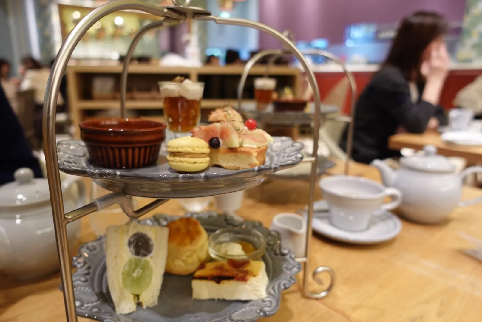 【西宮北口】秋の果実のアフタヌーンティー『TOOTH TOOTH patisserie&cafe』フルーツサンドが絶品!_2