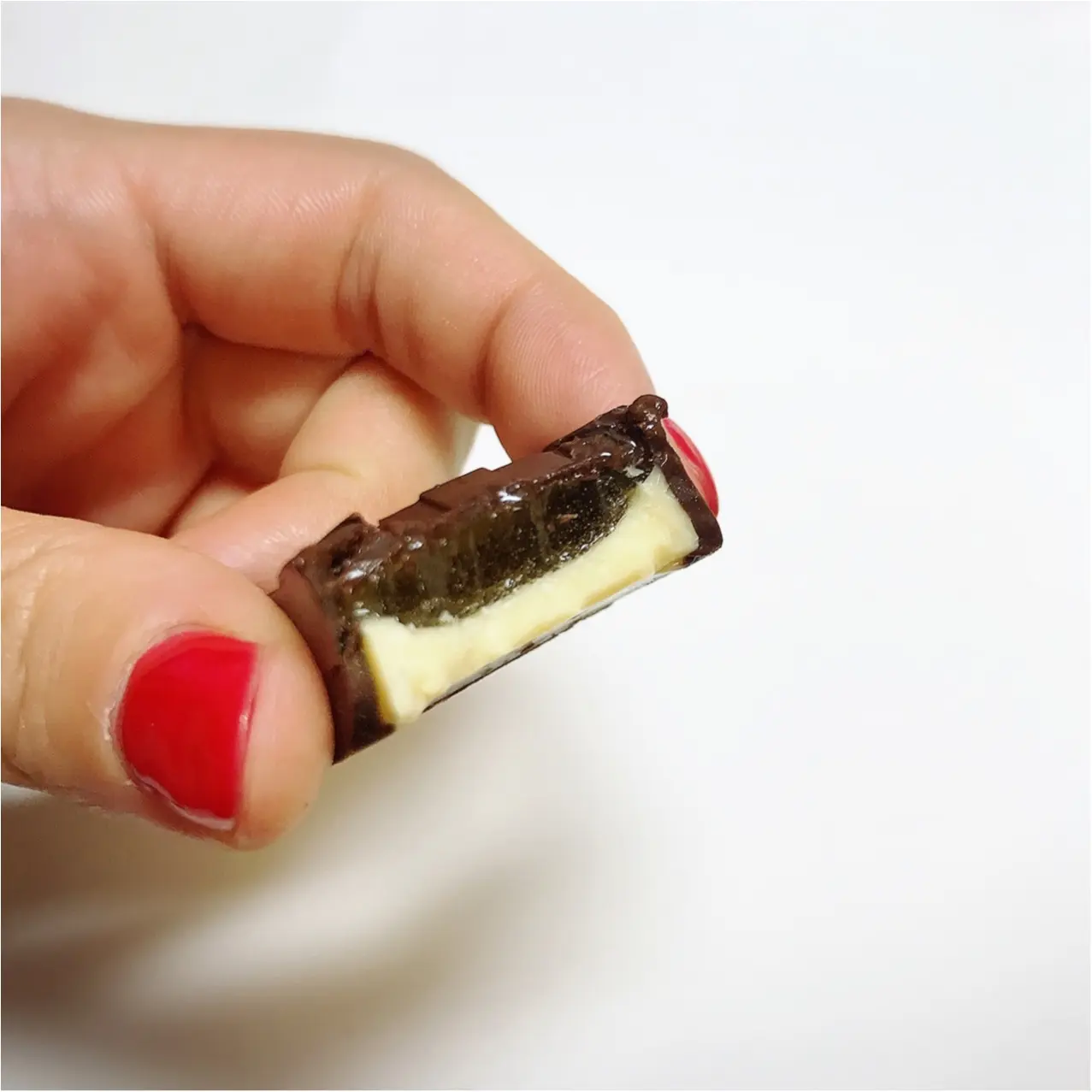 甘酸っぱくて夏にぴったり!【チロルチョコ】の新作はなんと「梅」味♡_3