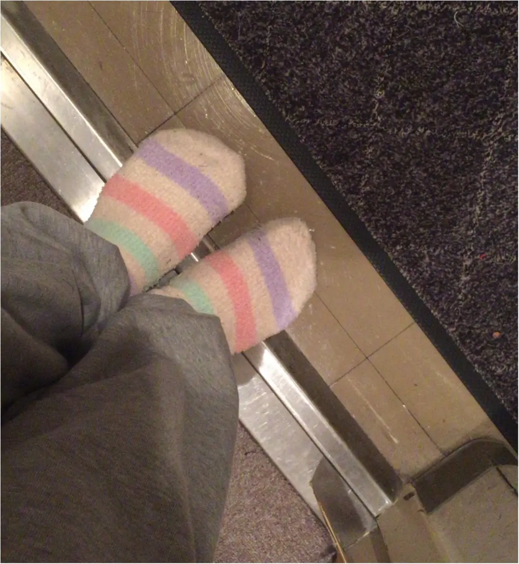 本番2日目★脚の疲れとむくみを撃退✨これだけはおさえておきたい!お薦め《*ストレッチ*》とお気に入りの髪型♪_3