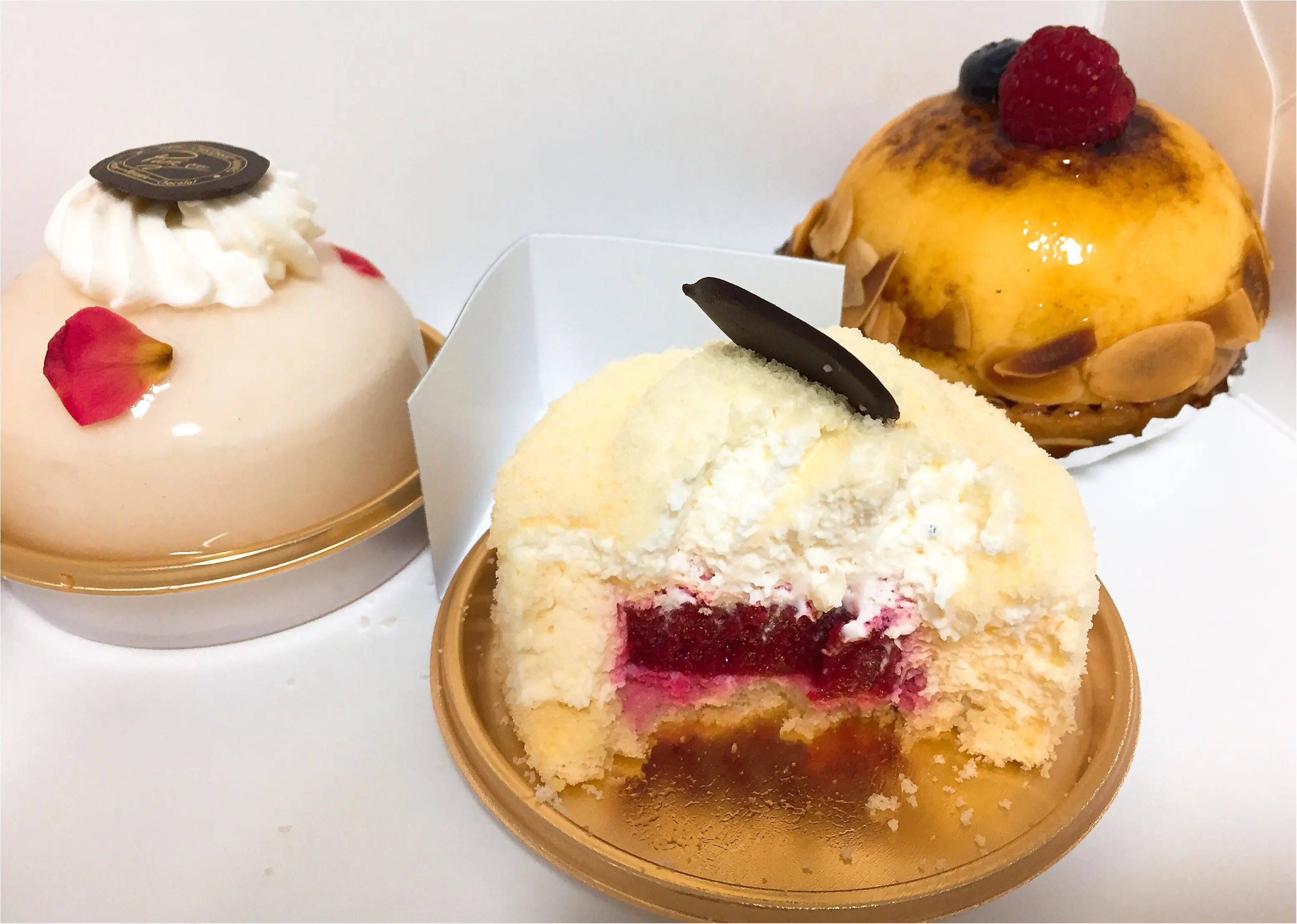 お気に入りのケーキ屋さんね_3