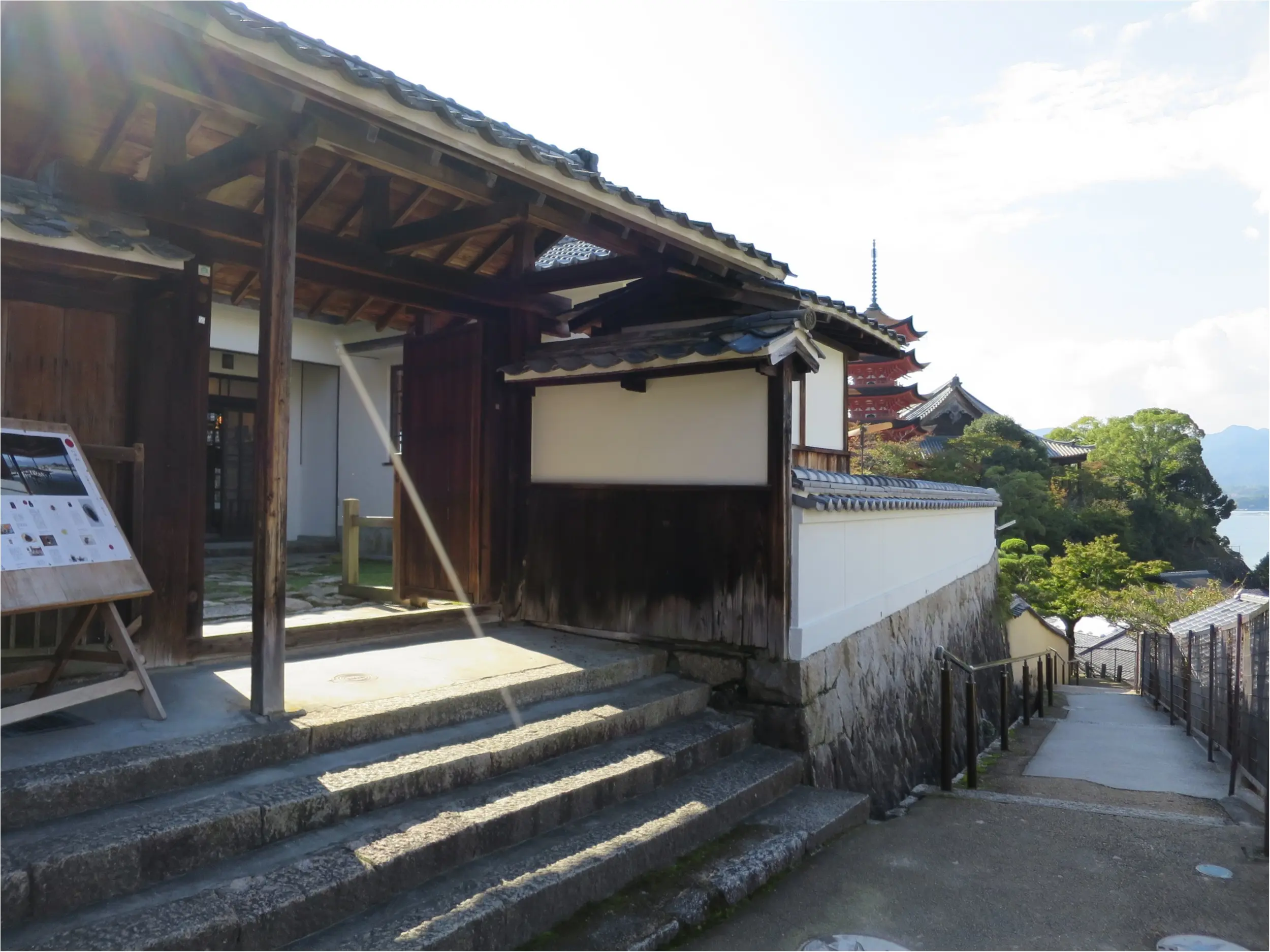 《 宮島 》丘の上にある絶景カフェでまったり♡_1