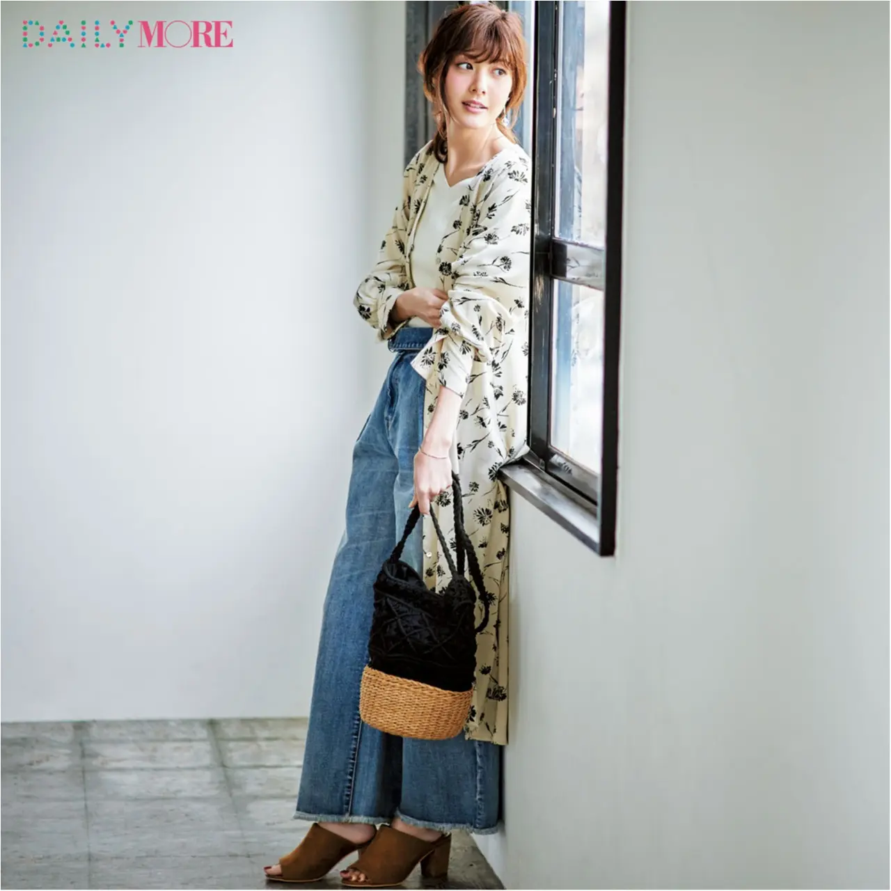 羽織るだけで今っぽい ガウン を使った春コーデまとめ ファッション コーディネート 代 Daily More