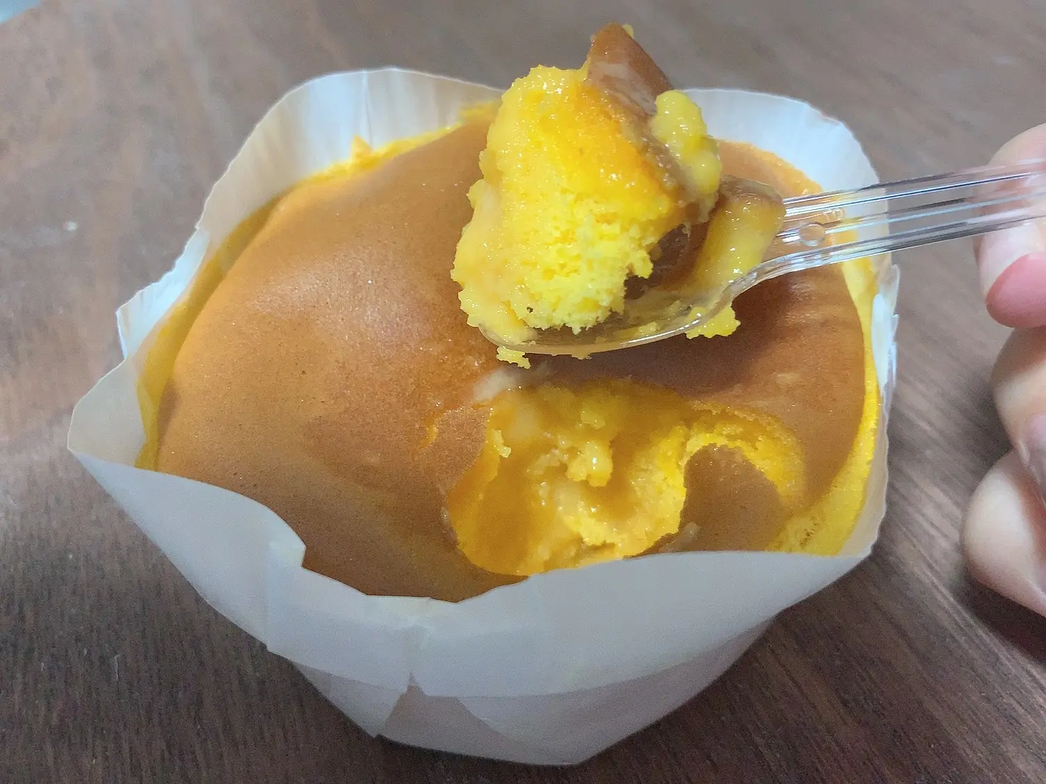 と、とろとろが過ぎる…ローソンの神スイーツは〇〇した方が圧倒的に美味!_3