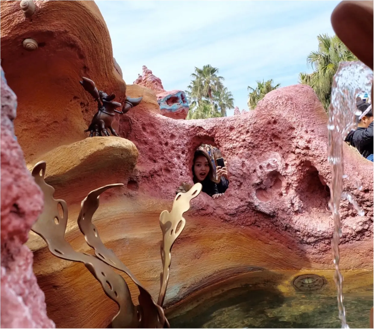 春はカラフルイースター 春のディズニーはカラフルで写真が映えるスポットだらけなんです マニアックなスポットも ディズニー通モアハピ部の子にも遭遇 Moreインフルエンサーズブログ Daily More