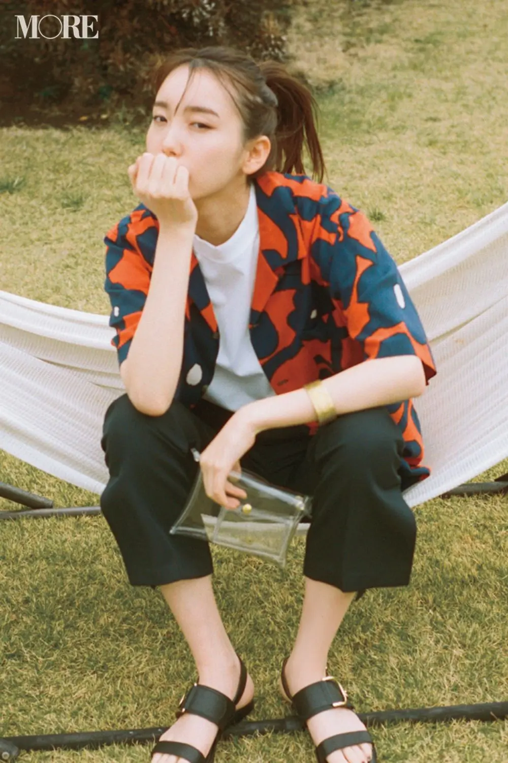 夏のフラット靴特集《2019年版》- ぺたんこサンダルやパンプスなど、20代におすすめのおしゃれな靴まとめ_34