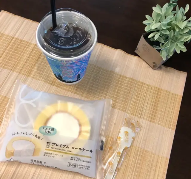 【コンビニスイーツ】今季も可愛いMACHI cafe ☕️_1