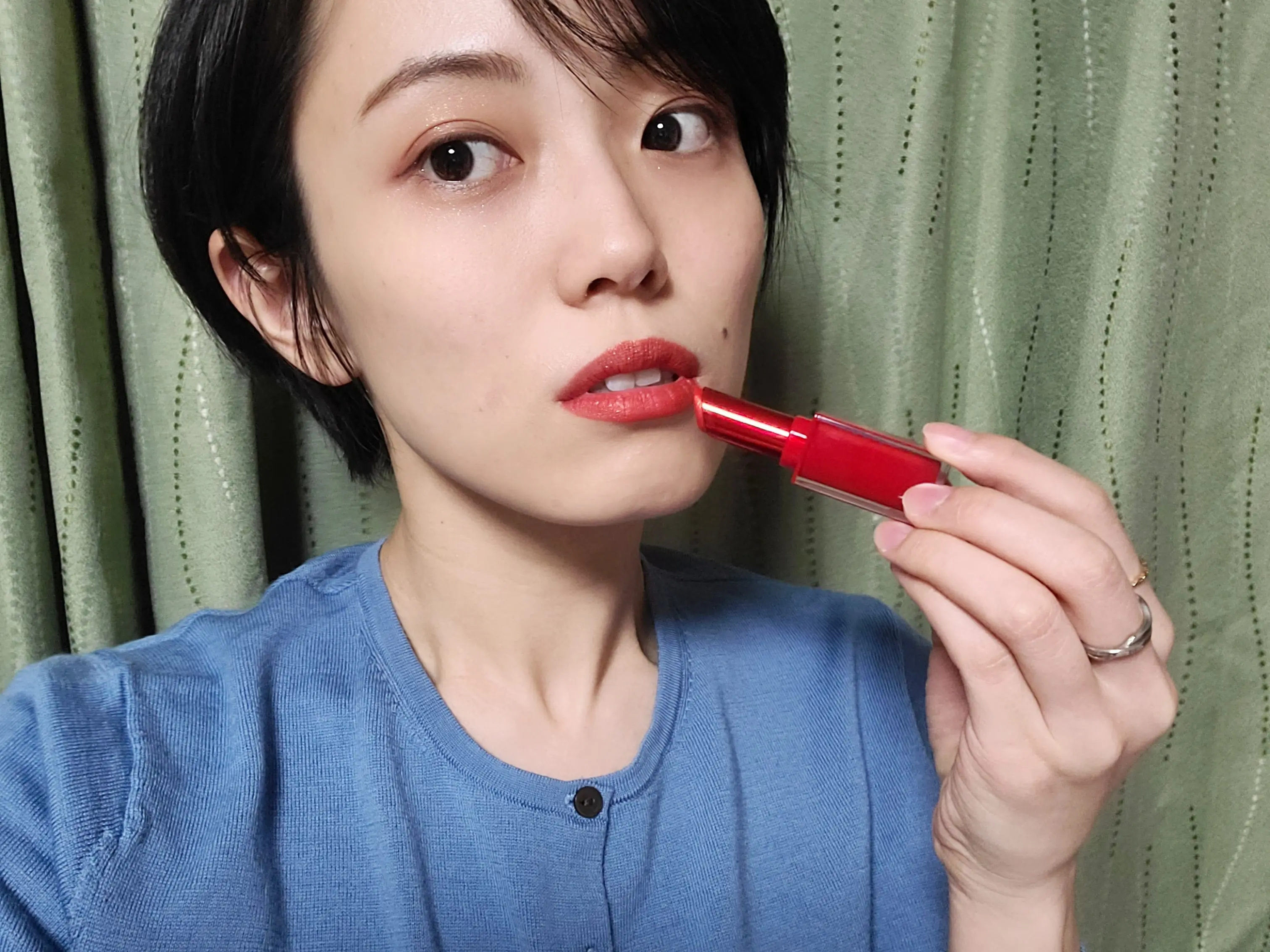 【shu uemura】マットなのにキラキラ★ルージュアンリミテッド★_5