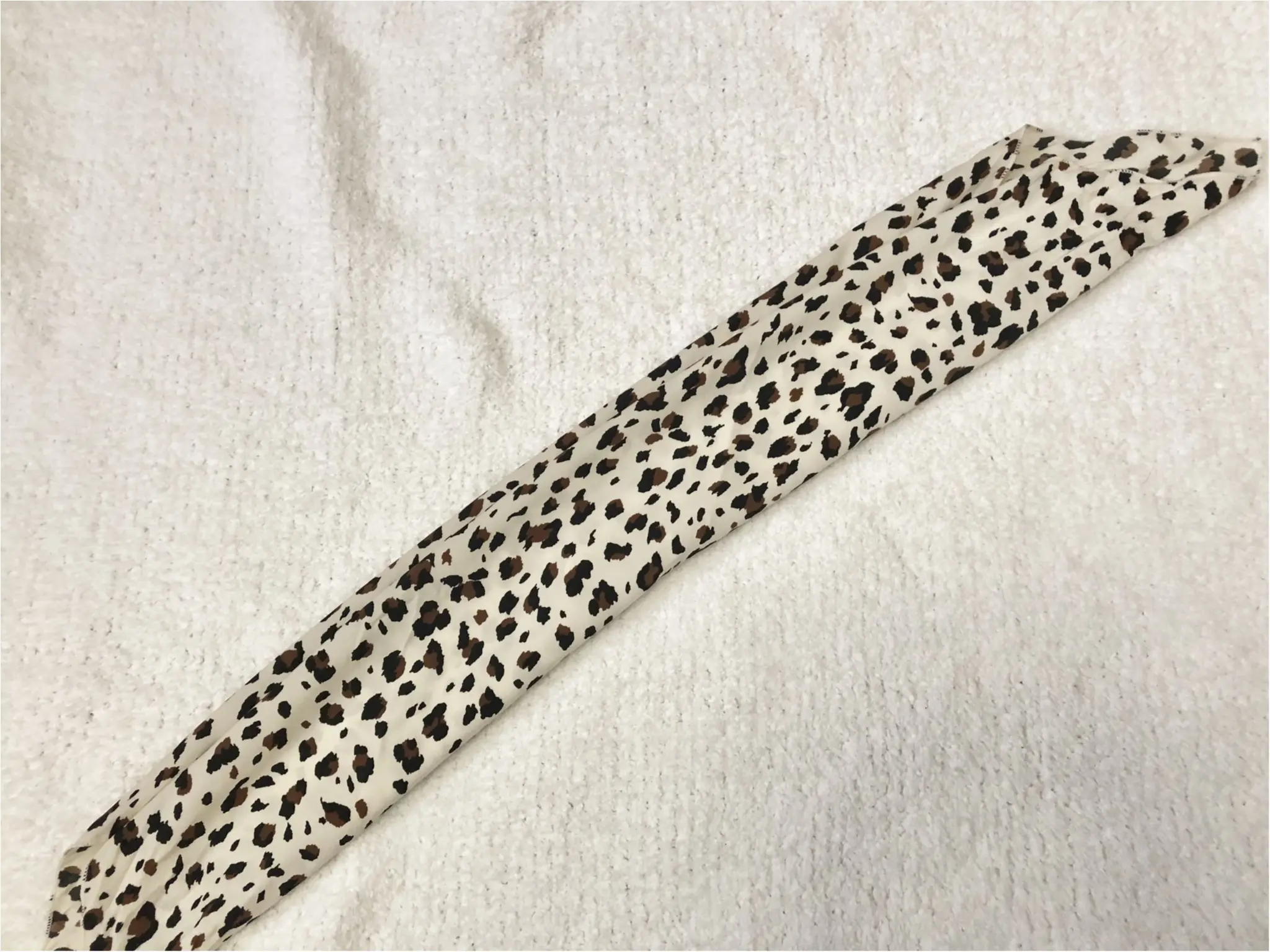《トレンドアイテムで1分ヘアアレンジ》暑い日にも忙しい朝にも【スカーフ】がお役立ち❤️_4