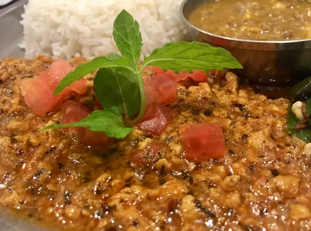 【世界のスパイス料理の専門店】1000円満足カレーランチ。_2