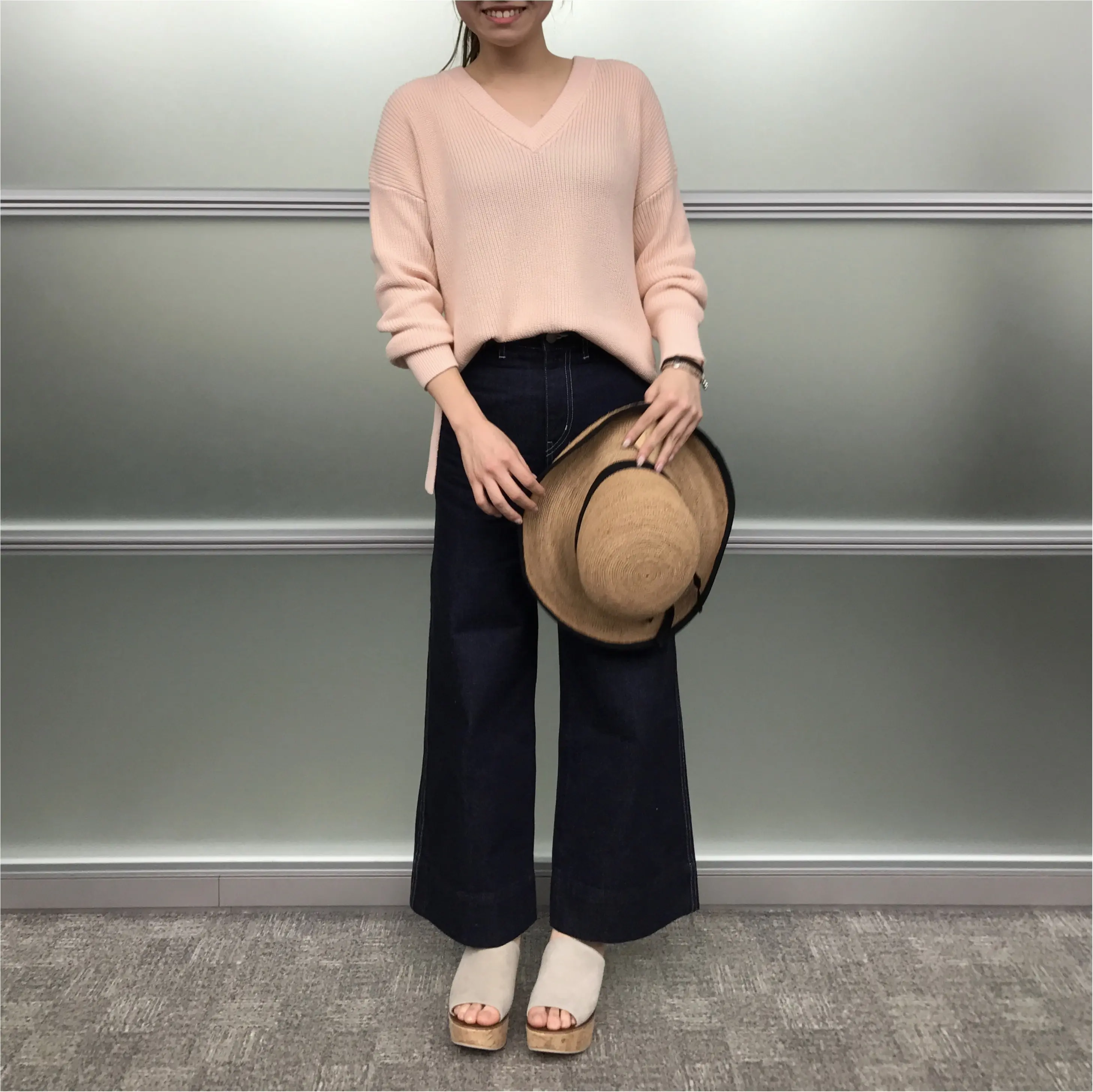 FlowerDays展示会で見つけたピンクニット×UNIQLO Uのワイドデニムで春先取りコーデ_4