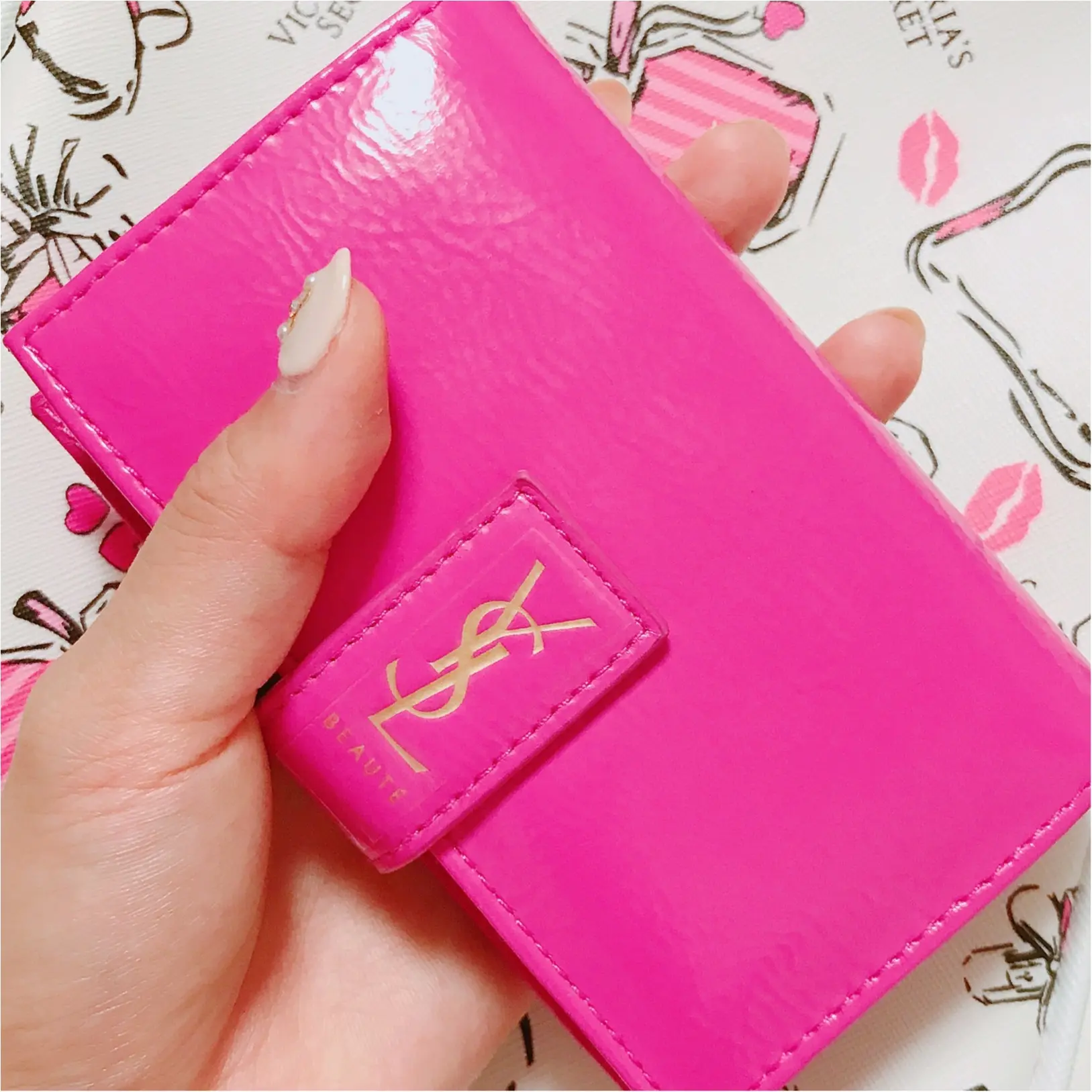 ★旅行用メイクはパレットがベスト♡私のお気に入りは『YSL』のリップパレット★_1