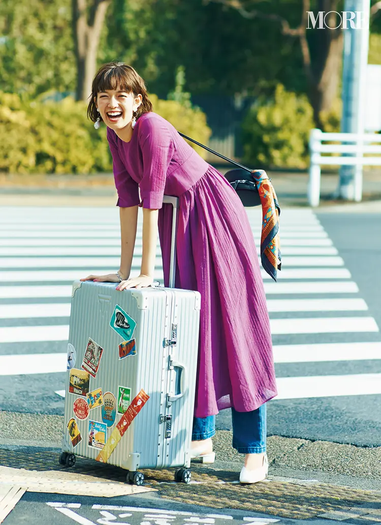 1枚で今年っぽい! "鮮やか色のワンピース"を普段使いしちゃうぞ着まわし♡_5