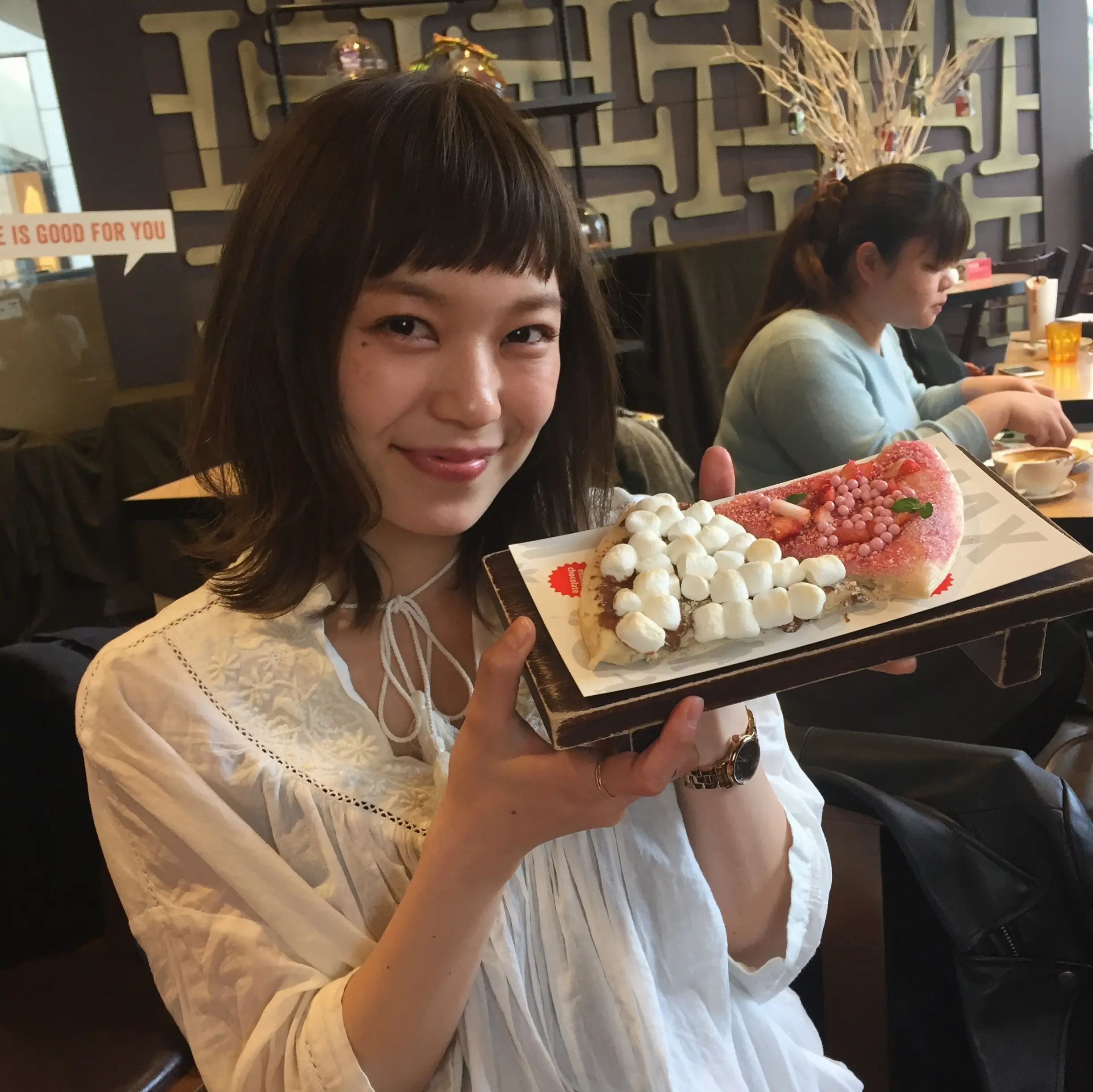 ★晴れた日は《広尾》でチョコレートとスムージーを☺︎大人気のチョコレート屋さんがほとんど並ばずに入れるって噂!!_2