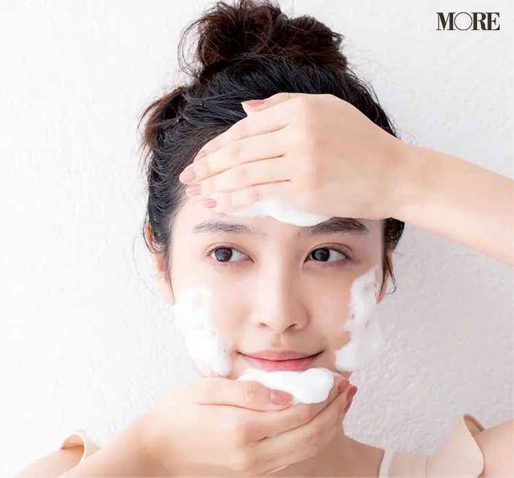 【石井美保さん式洗顔①】美肌が叶う「摩擦ゼロ洗顔」のやり方。泡の量、洗い方、すすぎ方etc. 美容家・石井美保さん直伝の洗顔方法とは?_7