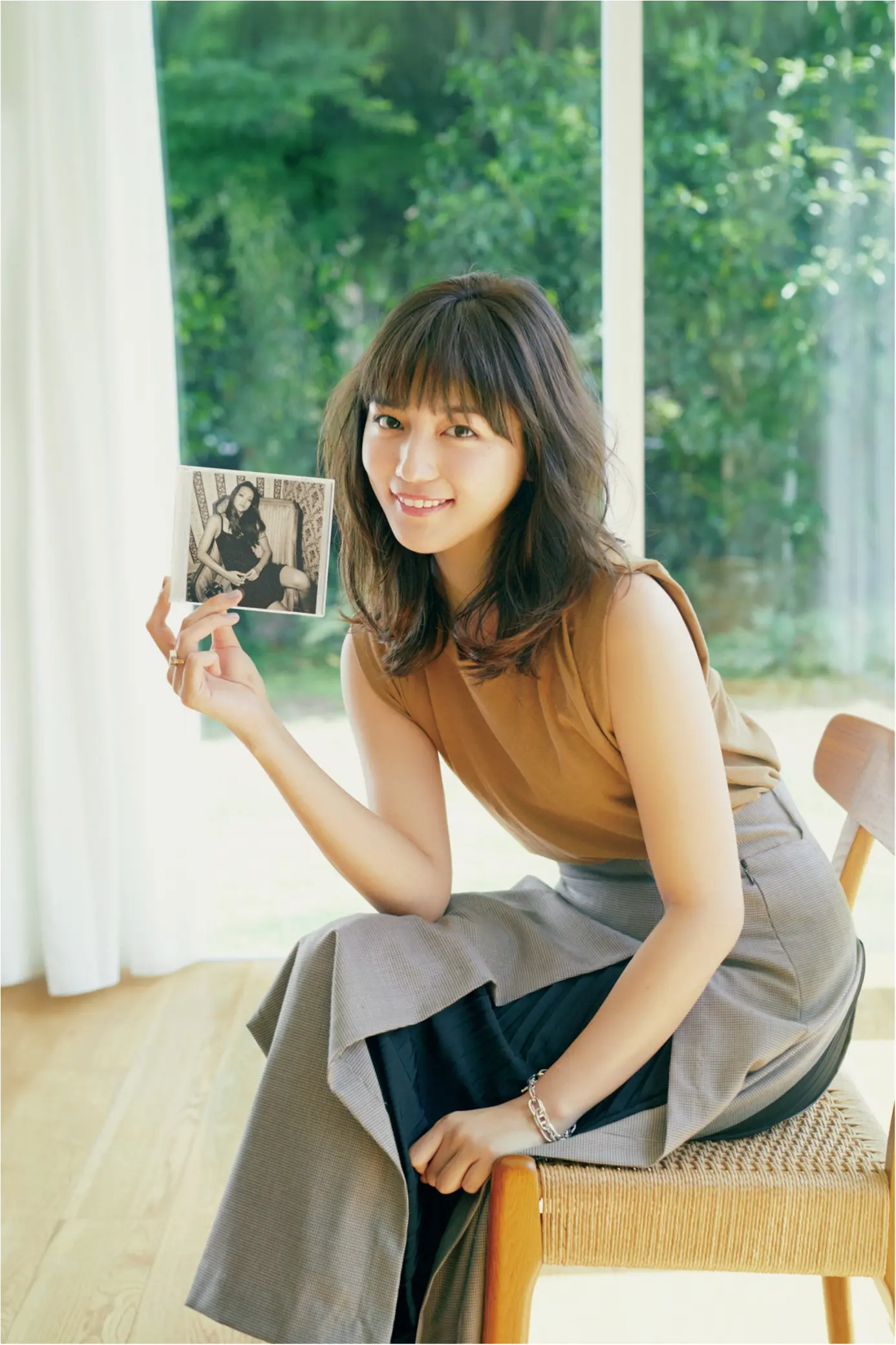 川口春奈さんの 私と安室奈美恵 この一曲 この瞬間 私にとって偉人のような方です ライフスタイル最新情報 Daily More