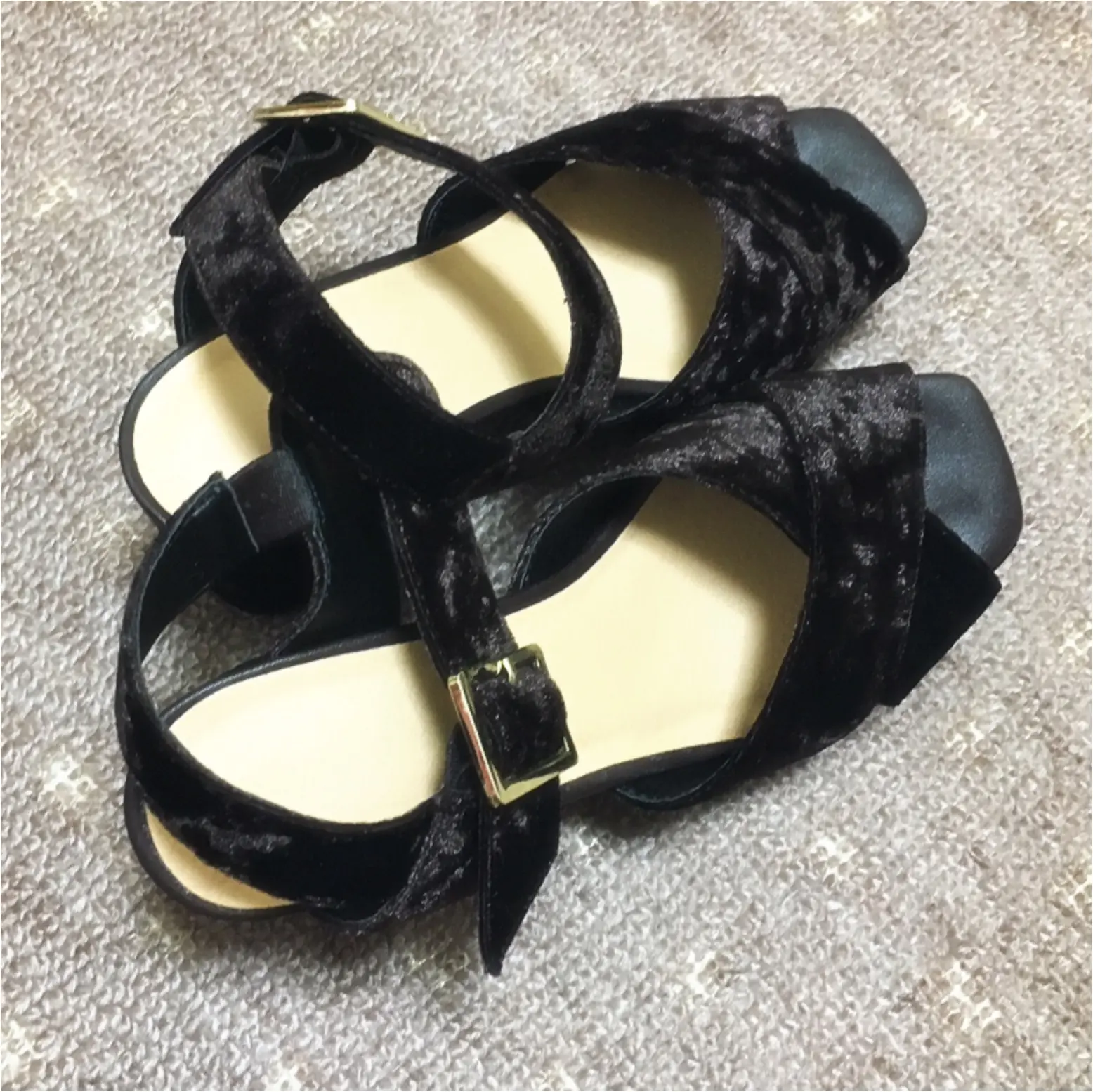 この秋流行ること間違いナシの4アイテムで着回しコーデしてみました☆_10