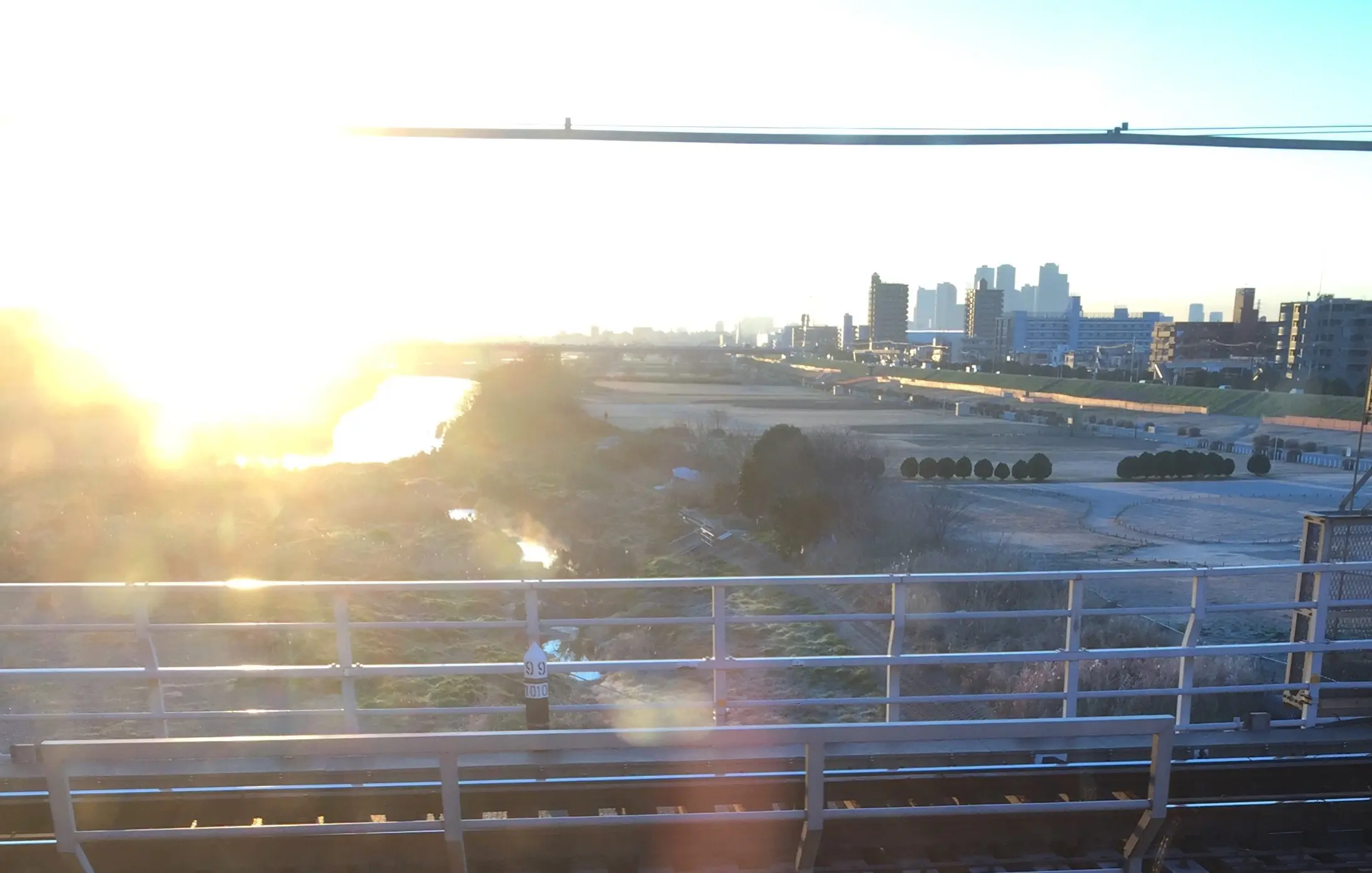 朝は_1