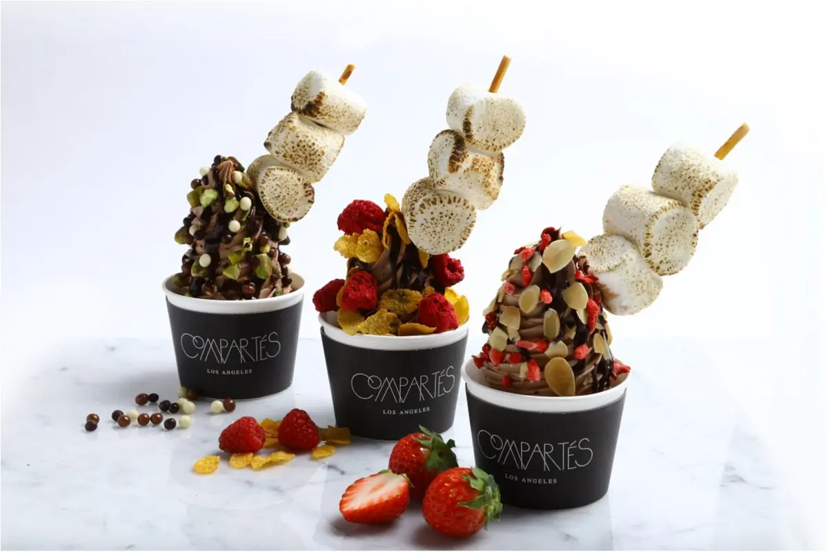 青山店で期間限定販売中! チョコレートブランド『コンパーテス』のフォトジェニックソフトクリームをお見逃しなく♡_1