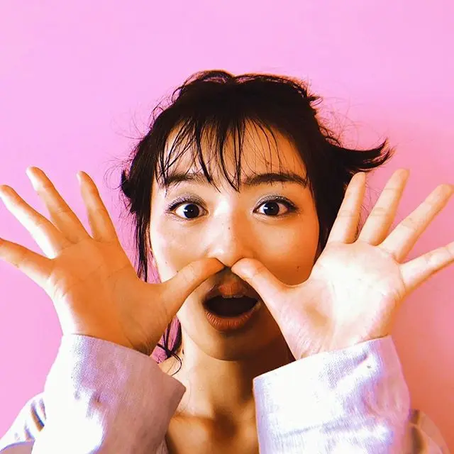 内田理央オフショット