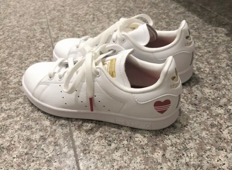 女心をくすぐるハートのSTAN SMITH_3