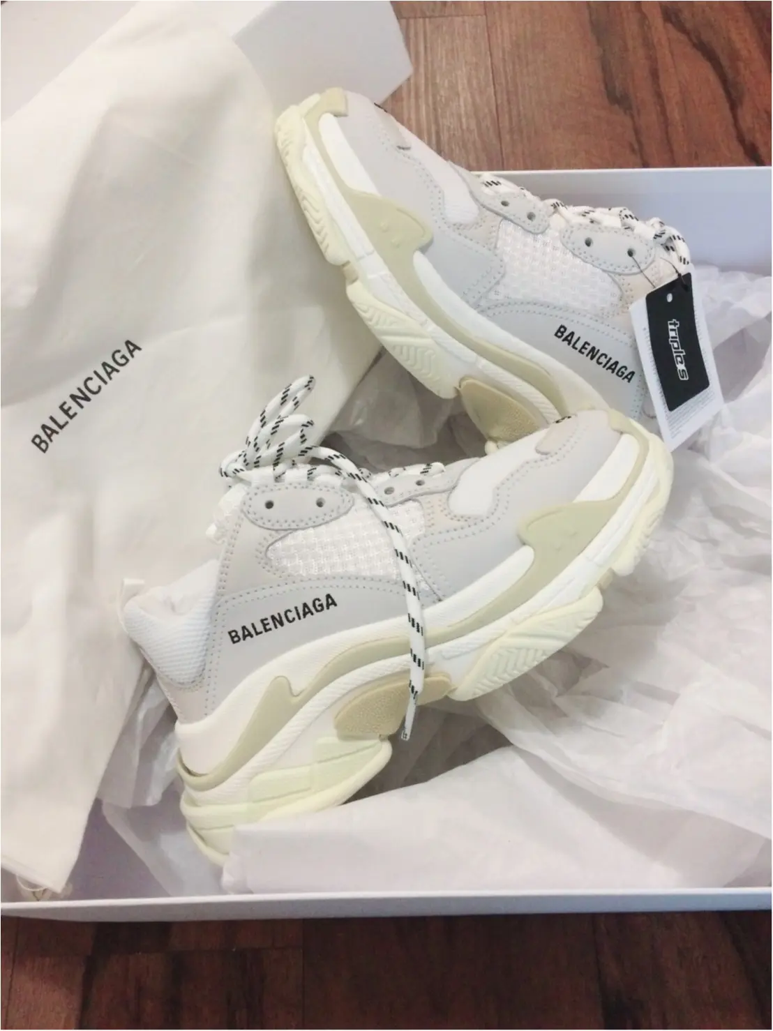 ずっと欲しかった!BALENCIAGAのトリプルS_1