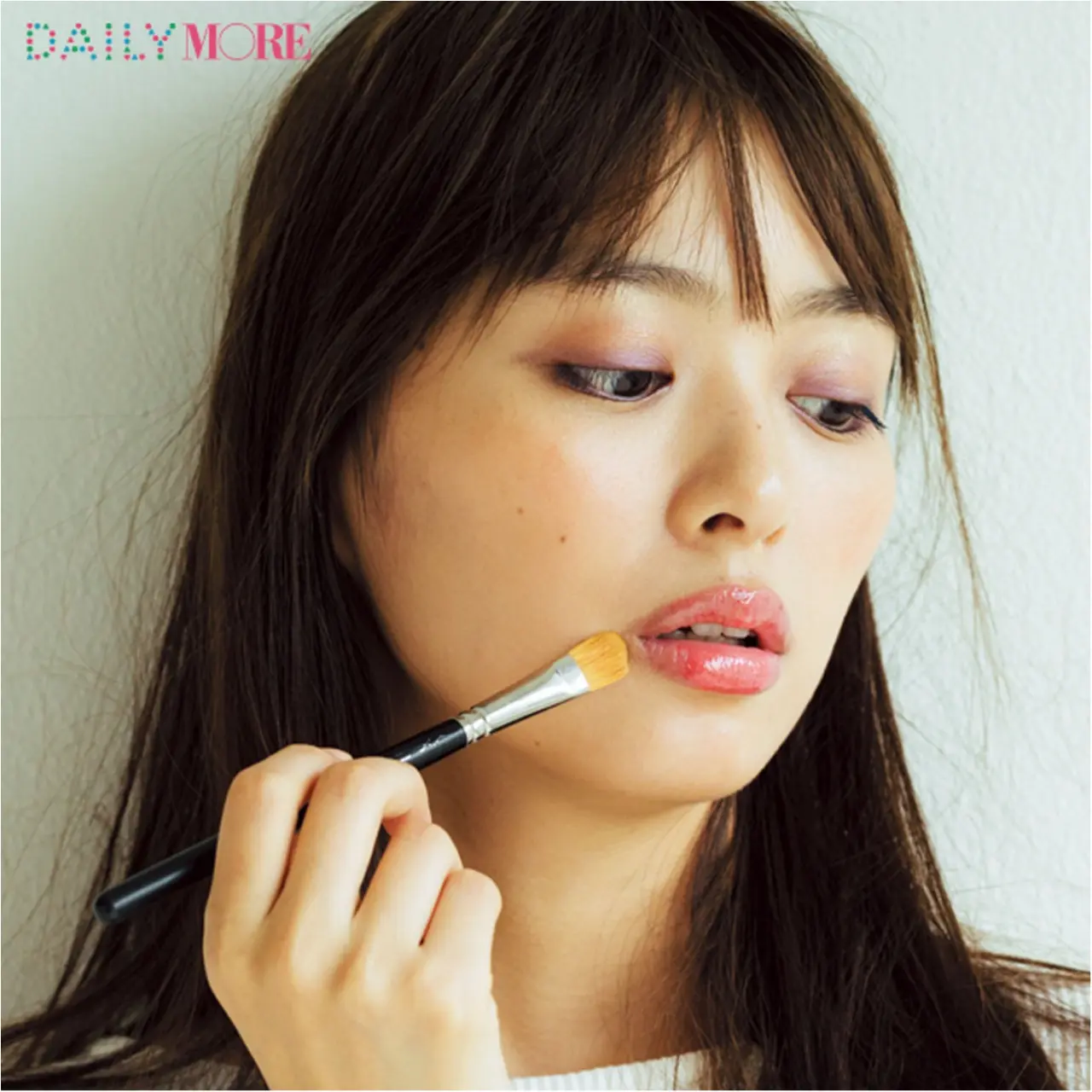 内田理央主演! イガリシノブさんの「彼とまったりする日」の「男子が触れたくなるやわらか♡くちびるメイク」♪_4