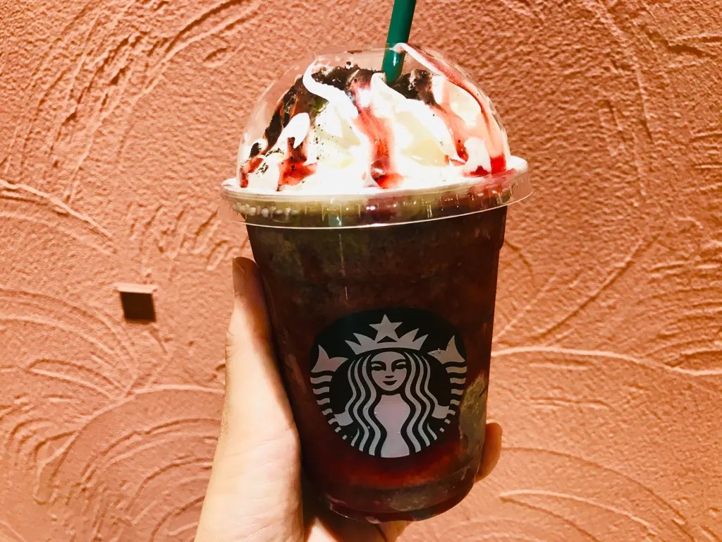 【スタバ】17時22分発売!真っ黒すぎる《ハロウィン ダーク ナイト フラペチーノ®》がやばい♡_2