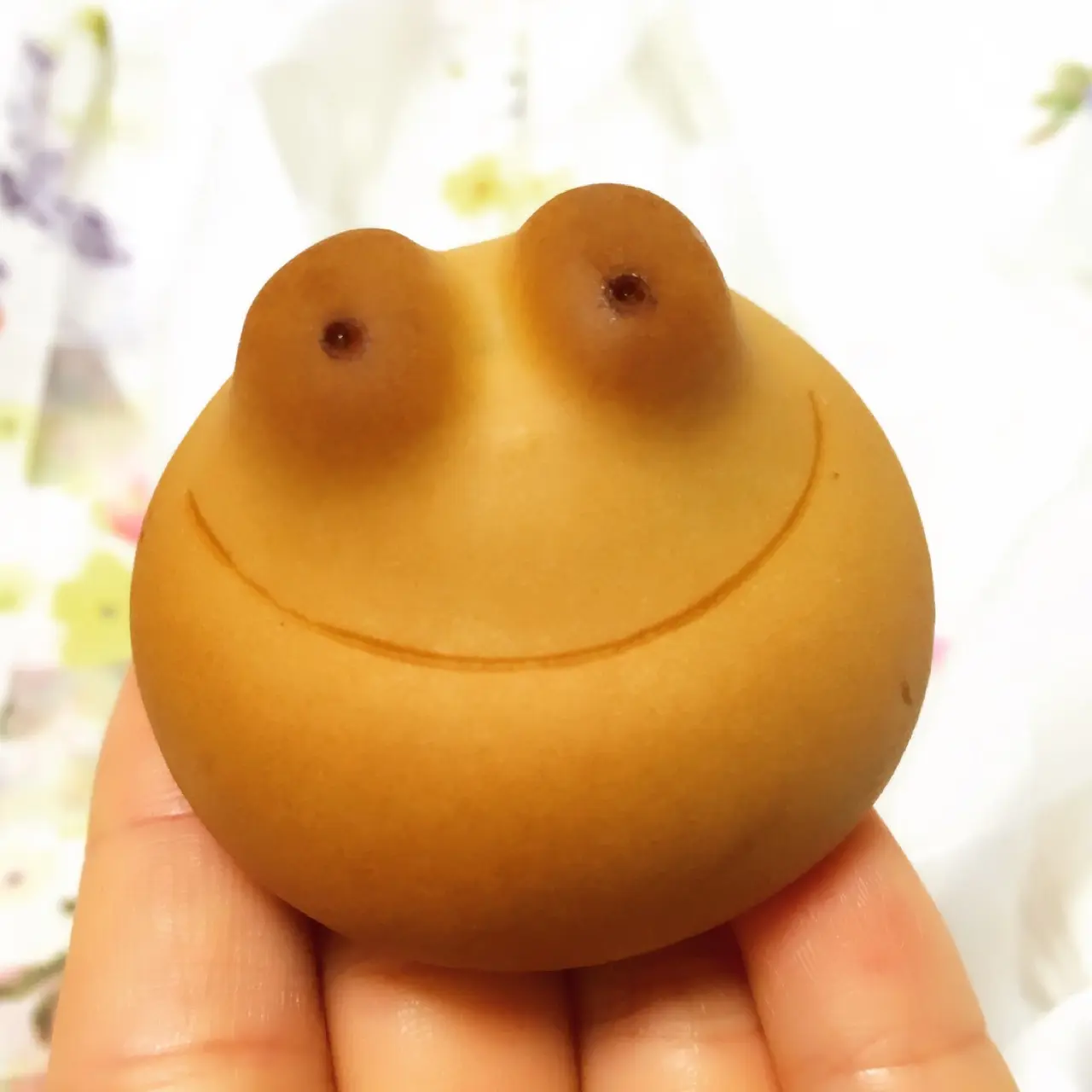 名古屋 手土産 カエルまんじゅう