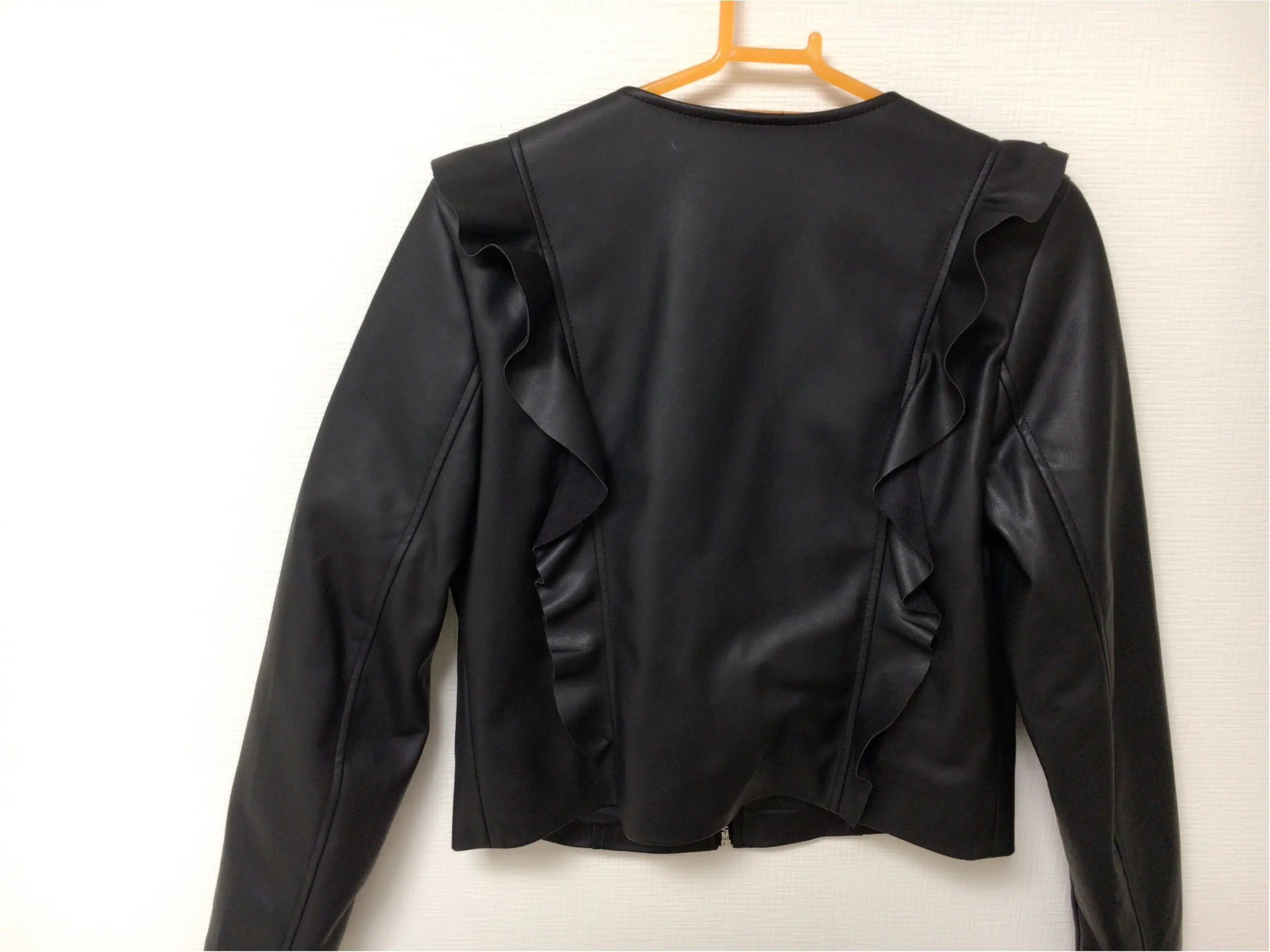 【ZARA】今年こそレザージャケットが欲しい❤️でも辛すぎるのは苦手!そんな私が出会った《運命アウター》_3