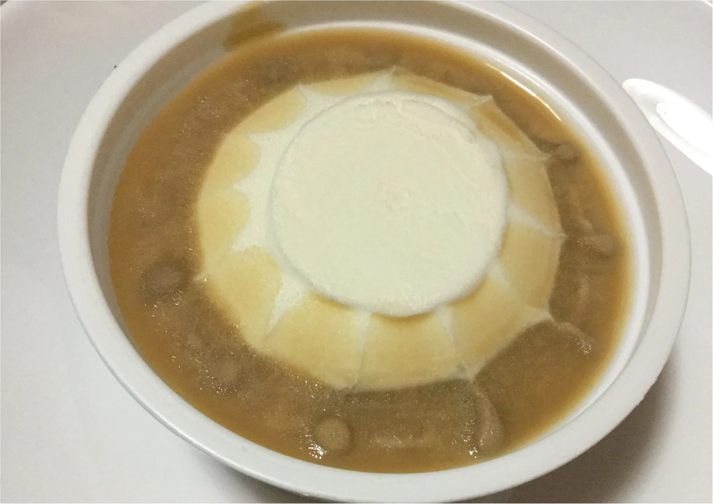 【コンビニスイーツ】セブン“かき氷”シリーズに新商品発売!紅茶好きにおすすめの《ロイヤルティーラテ氷》_2