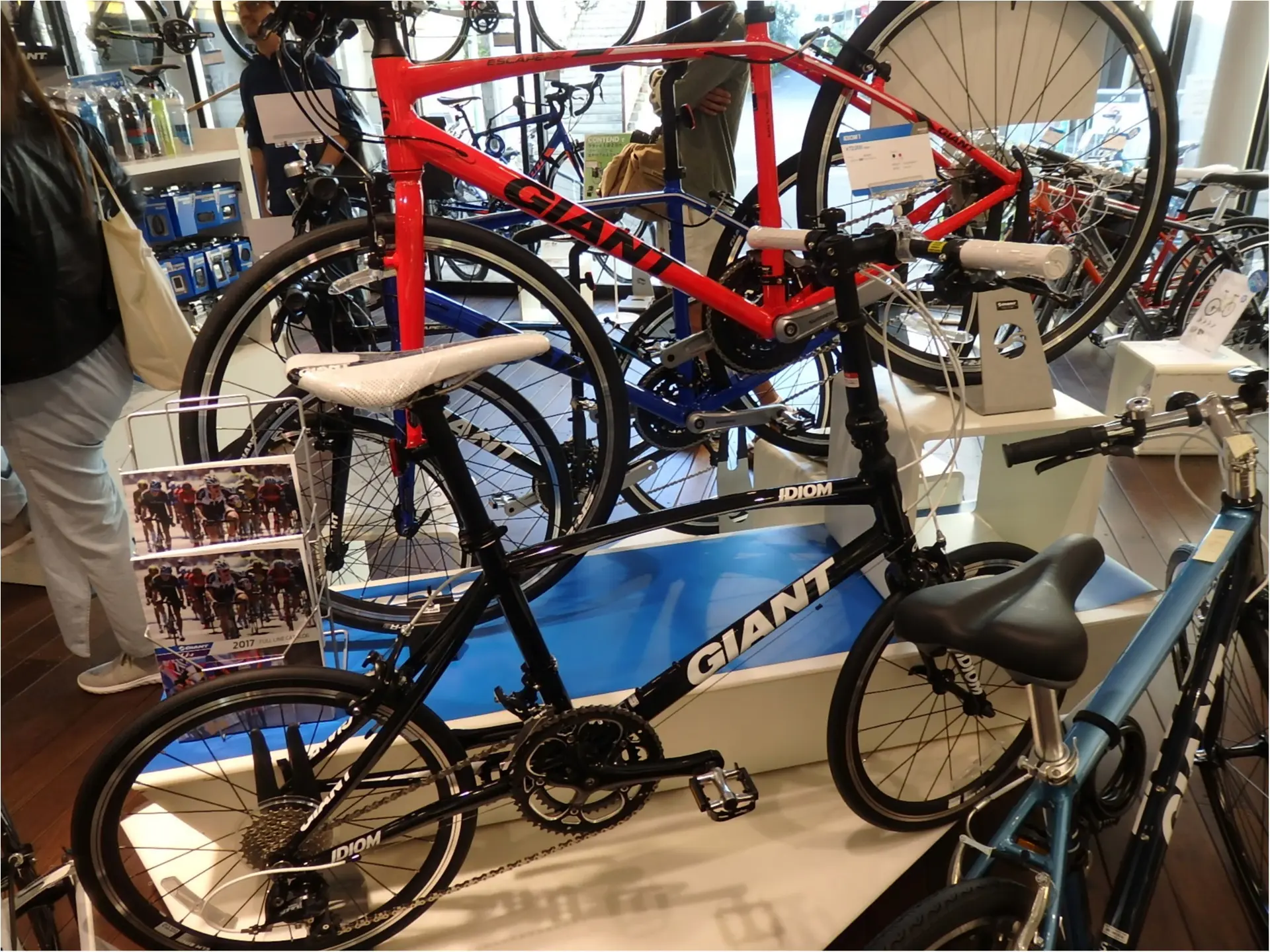 世界初の女性向け自転車ブランド"Liv"でわくわくのウエア合わせ 【#モアチャレ あかね】_2