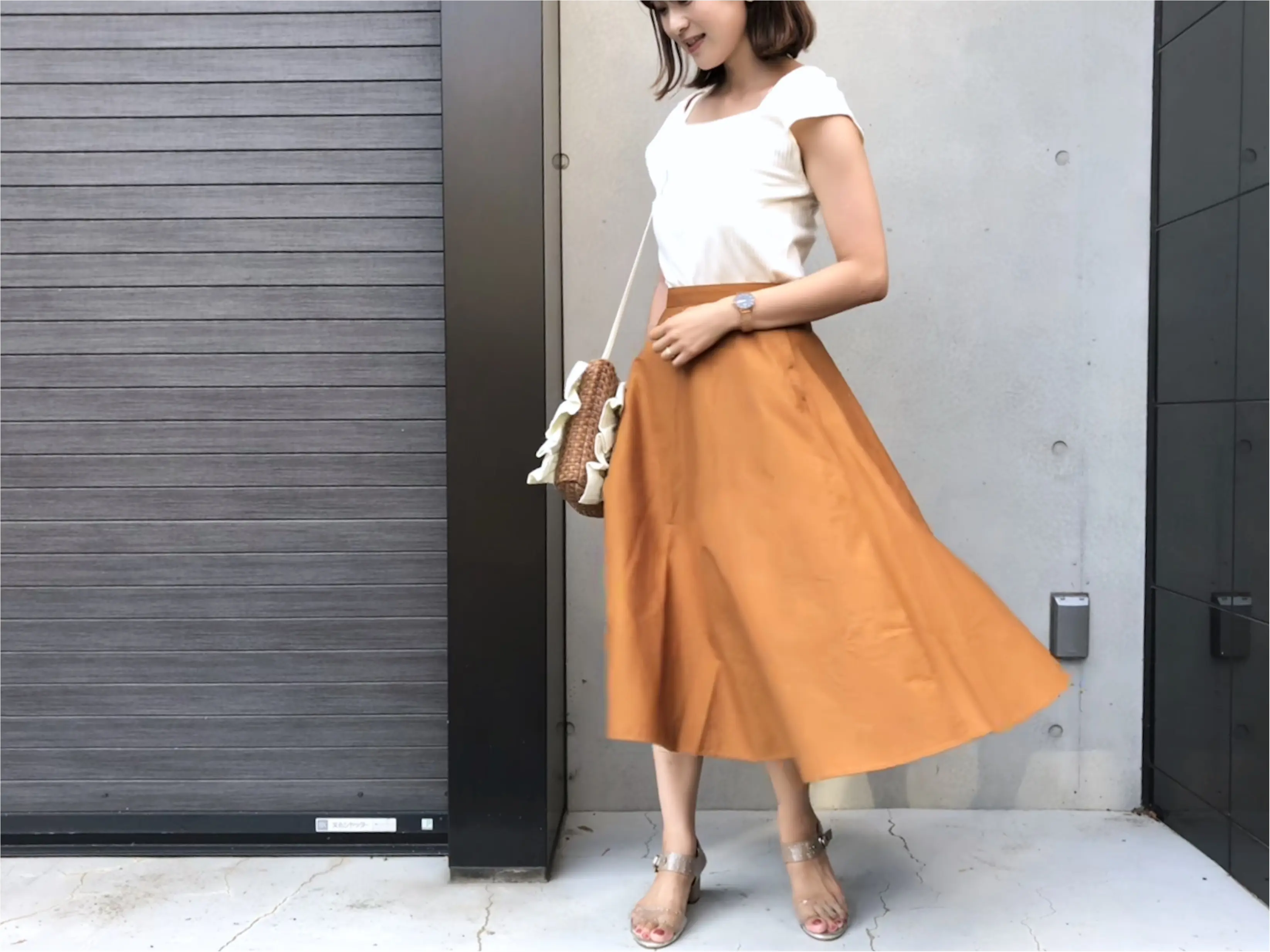 【UNIQLO(ユニクロ)】今日から¥1000オフなんて買うしかない!《サーキュラースカート》が美シルエットで素敵すぎる❤️_4