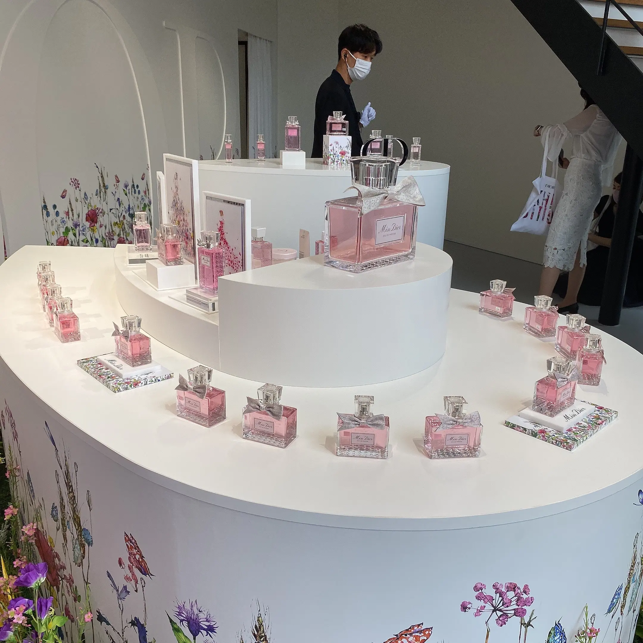【表参道】期間限定DIORのカフェに行ってきました!来場特典でトートバッグプレゼント☺︎_6