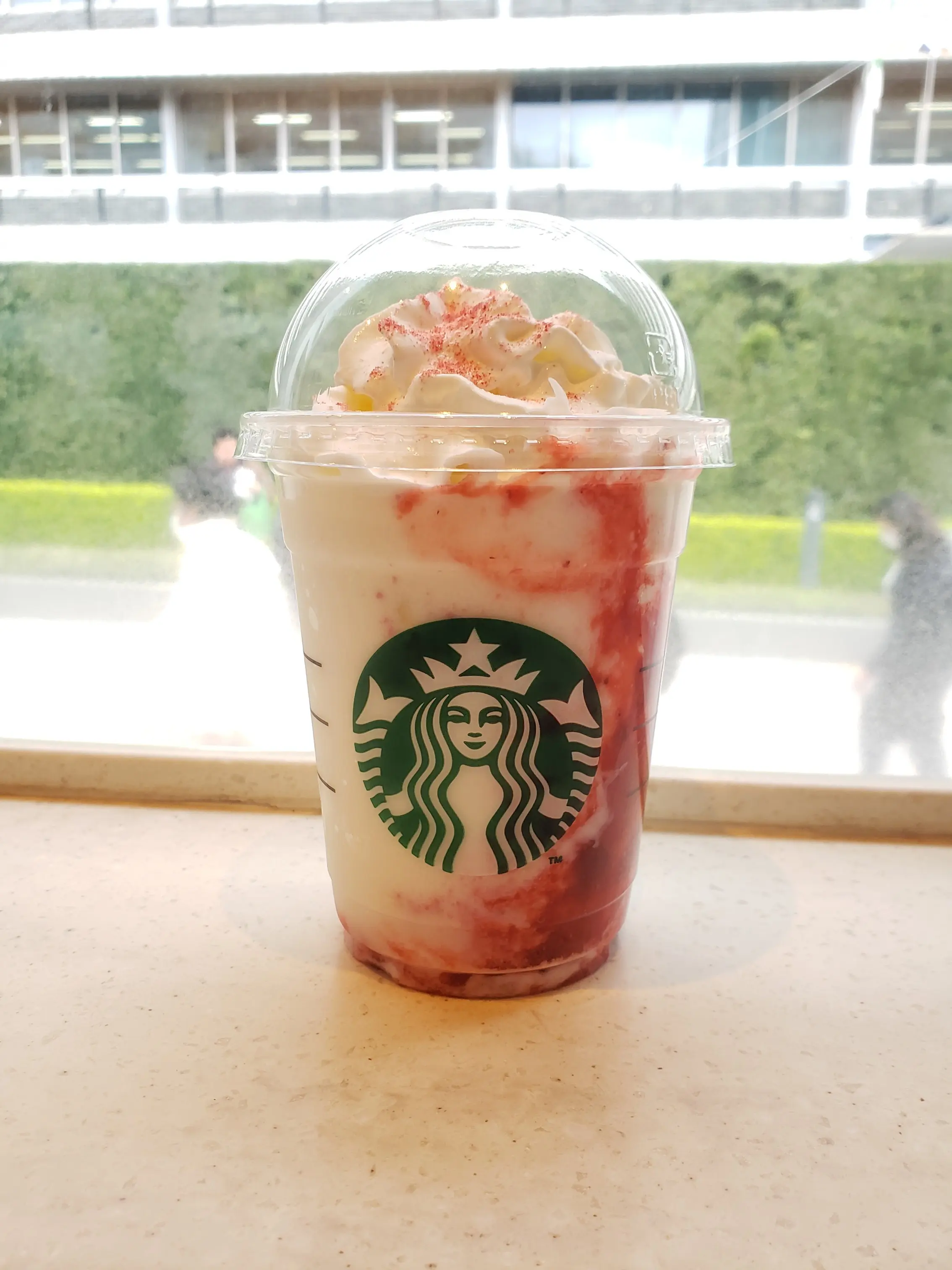 【スタバ】ストロベリーベリーマッチフラペチーノ♡レッド&ホワイト♡おすすめカスタマイズ_2