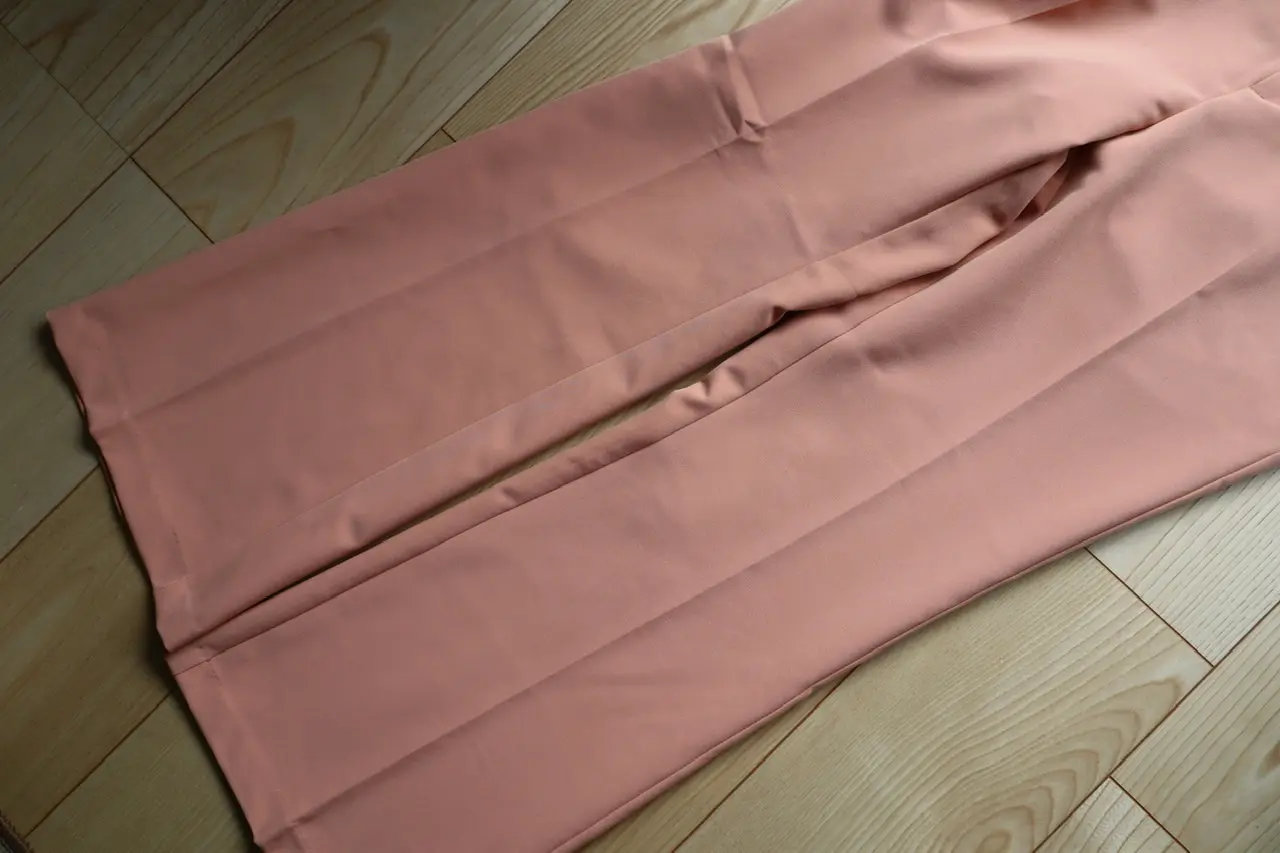 《衝撃価格!¥590へ値下げ❤️》MORE5月号にも掲載【GU】のカラーパンツ‼︎☻_3