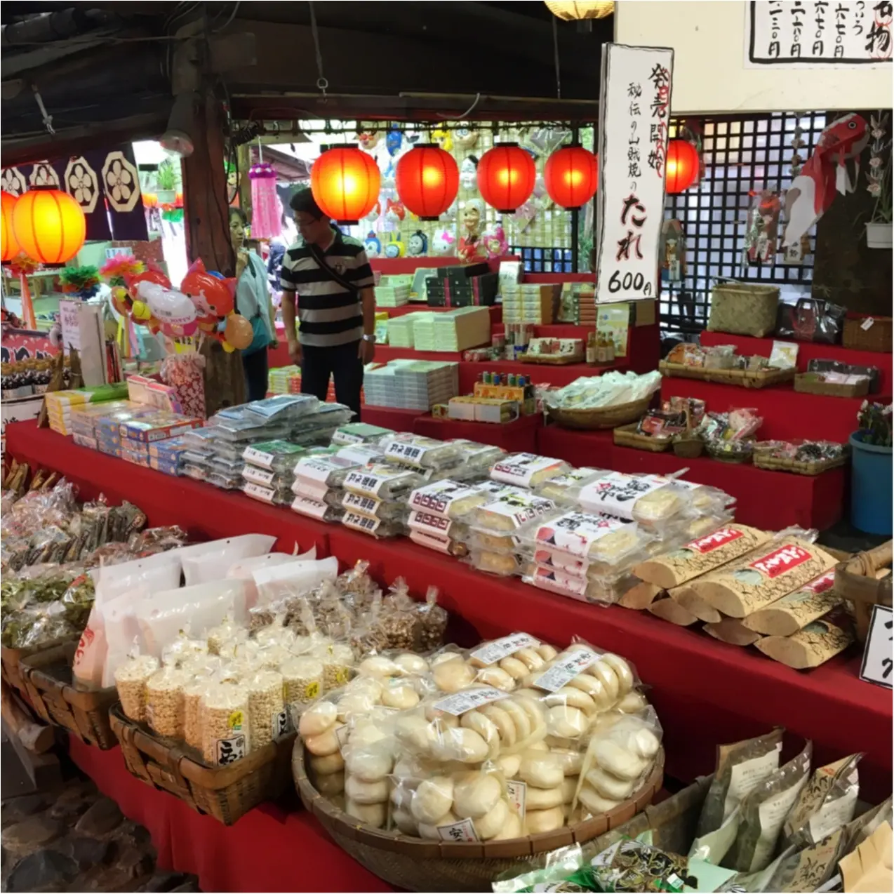 《 山奥にこんなところがあるなんて…!?》毎日がお祭り♡まるでテーマパークのような○○レストランって知ってる? 噂のお店に行ってみました♡_14