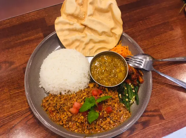 【世界のスパイス料理の専門店】1000円満足カレーランチ。_1