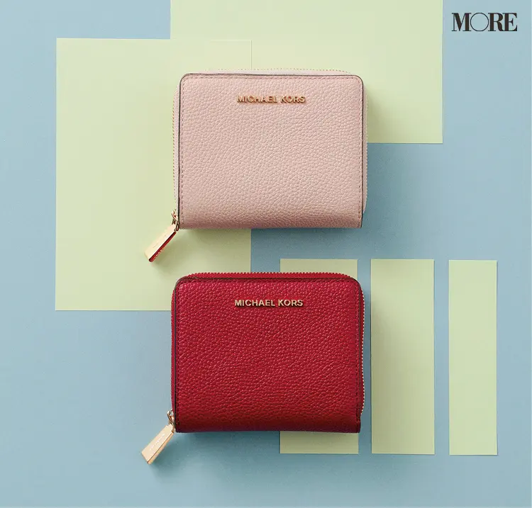 大人気3ブランド 二つ折り財布がイマドキ 白い服で細見えを叶えるコツもcheck 今週のファッション人気ランキング ファッション コーディネート 代 Daily More