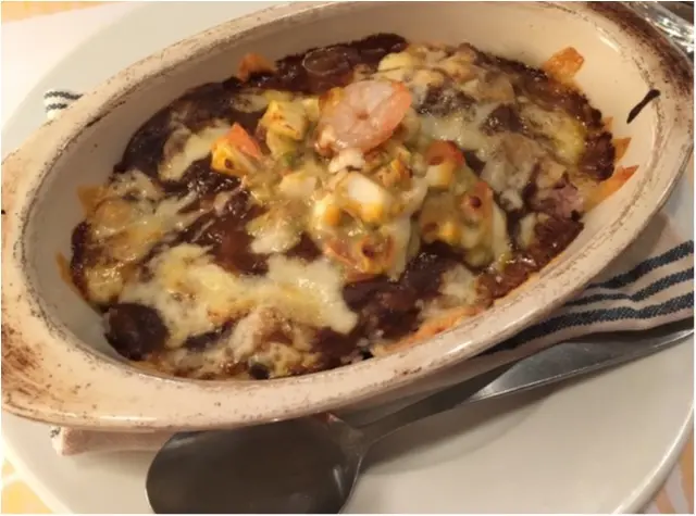 赤を着てでかけよう❤️暖炉のあるカフェであったかランチ。_7