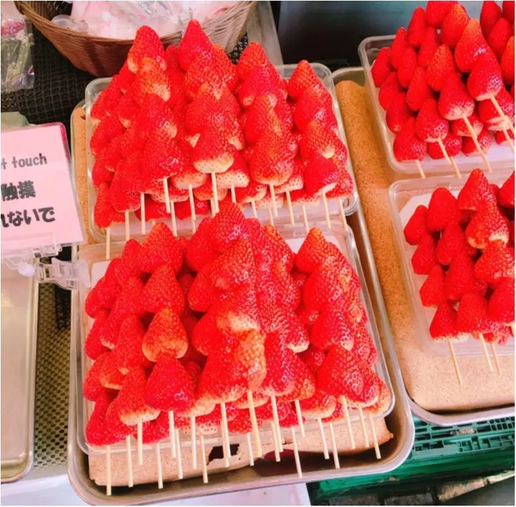 《究極のいちご串、ここにありっ!》たった4粒だけど、おいしすぎて瞬殺っ♡絶対に食べて欲しいフルーツ串はなんと新宿歌舞伎町にあった!_3