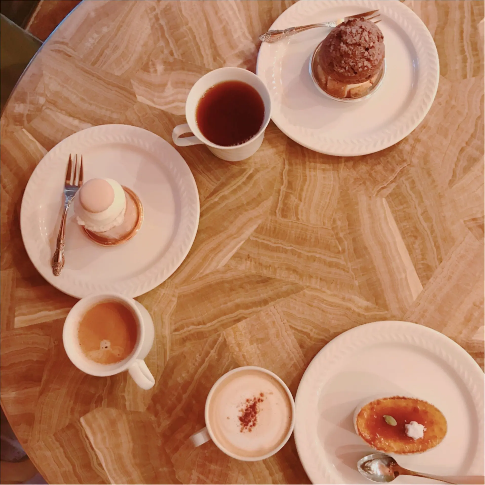 ★温かみのあるインテリアが思わず長居してしまう、おしゃれカフェ。『お菓子の森』で楽しくガールズトークはいかがですか?★_4