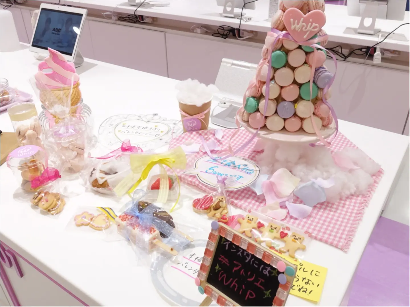 かわいい手作りスイーツを楽しむ『Whip』で、フォトジェニックな【デコロリポップ】を作ってきました! 教えてくれたのはなんと、、、人ではないんです!! _5
