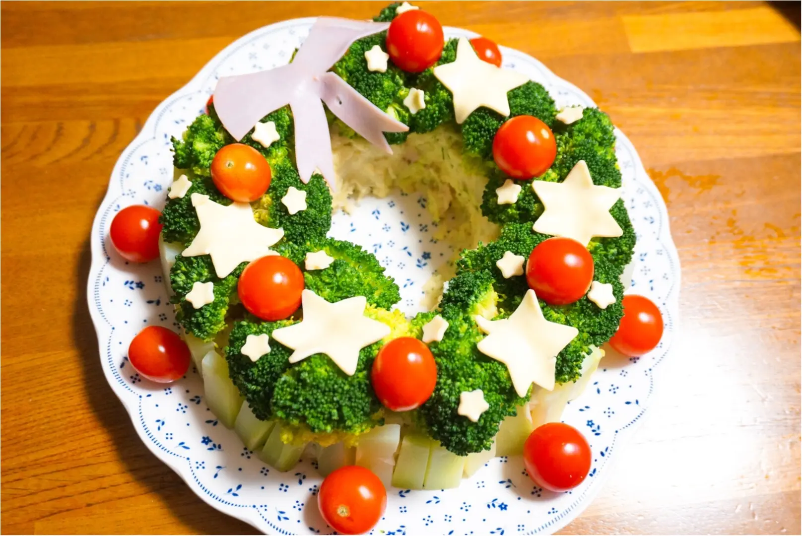 《今年はお家でクリパ♡》みんなでわいわい作って楽しもう♪クリスマスにぴったりな手作り料理3品はこれっ‼︎_1